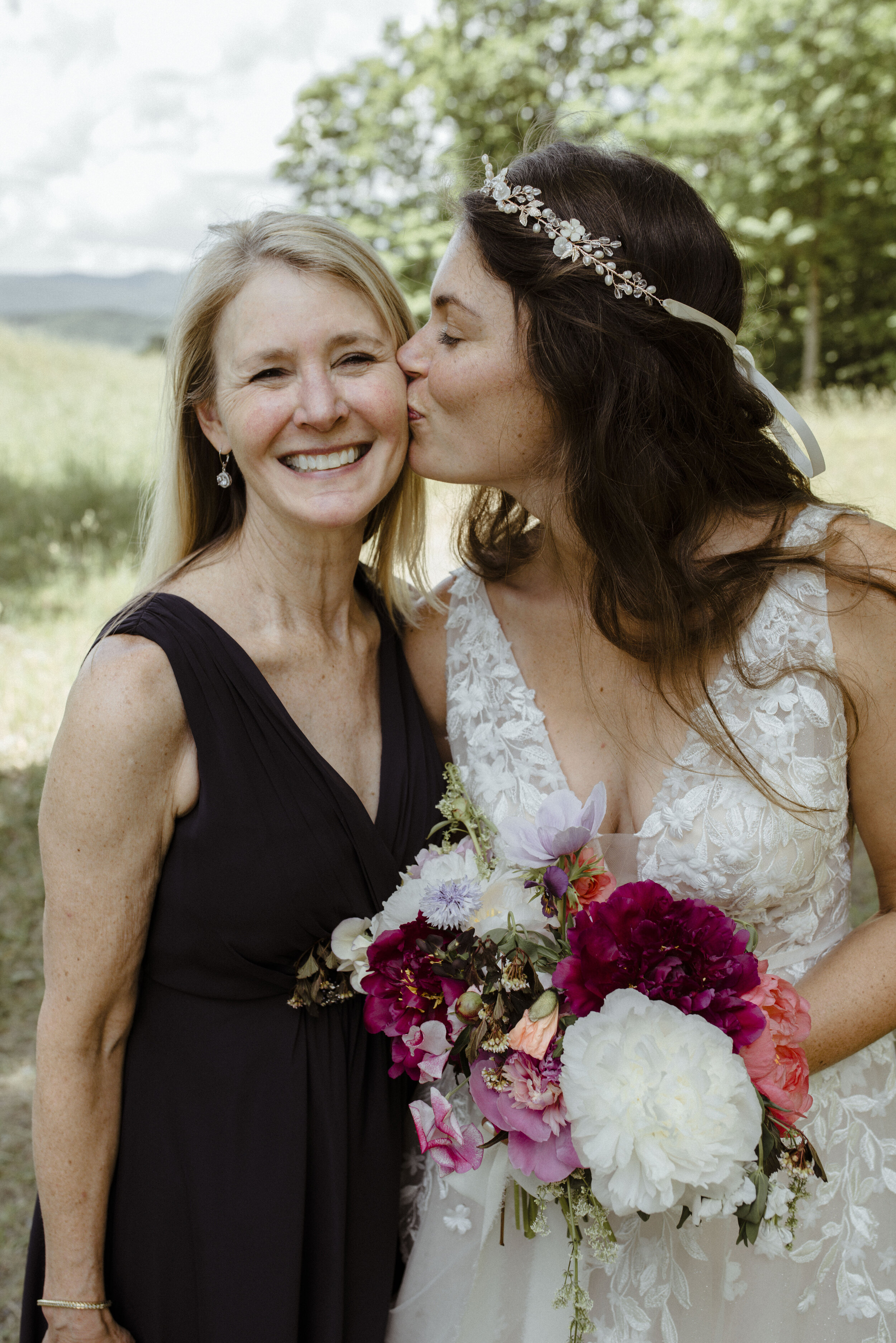Best wedding photographers in Stowe Vermont 