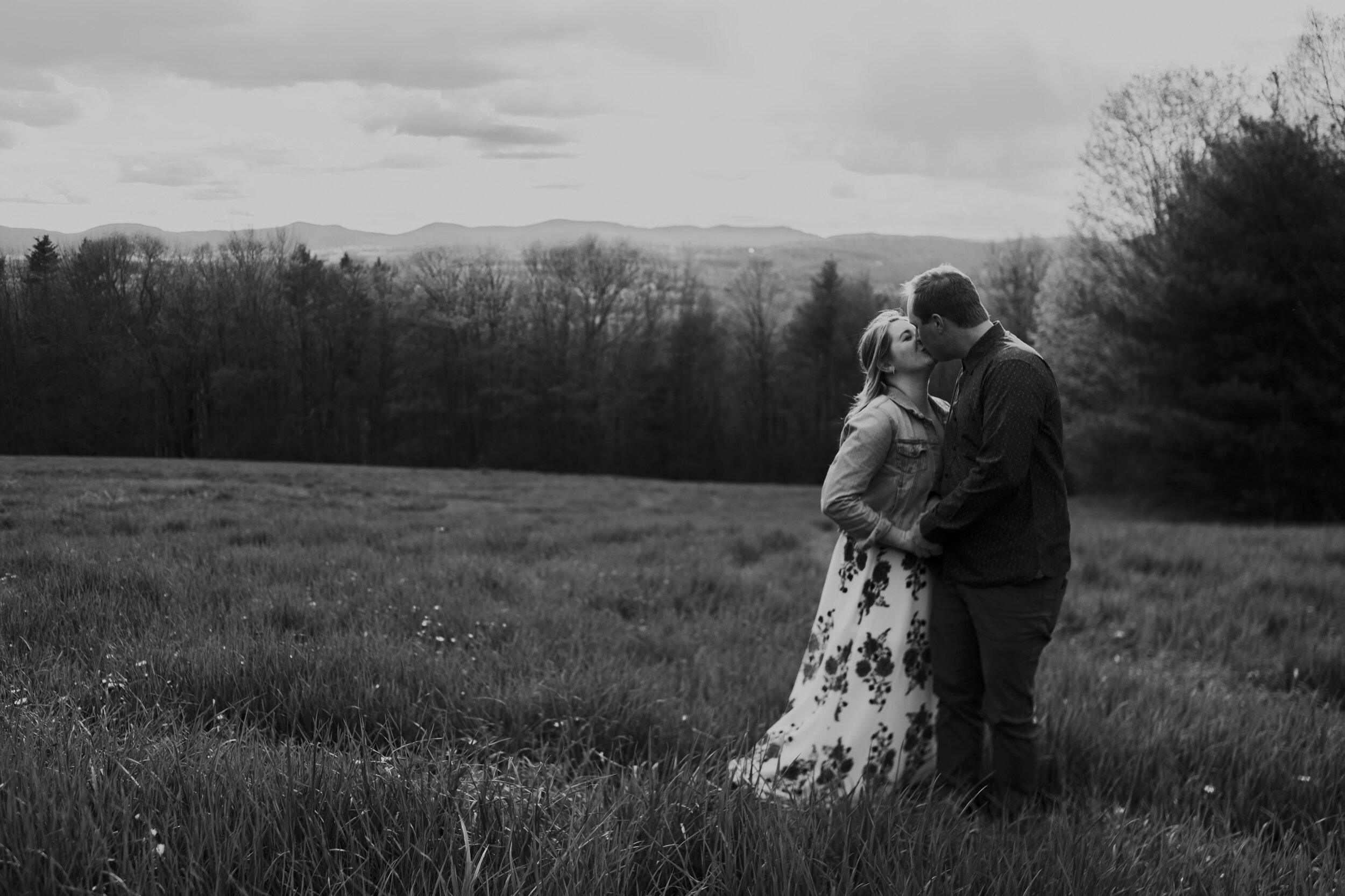 Vermont wedding photographer Vermont engagement sessions 