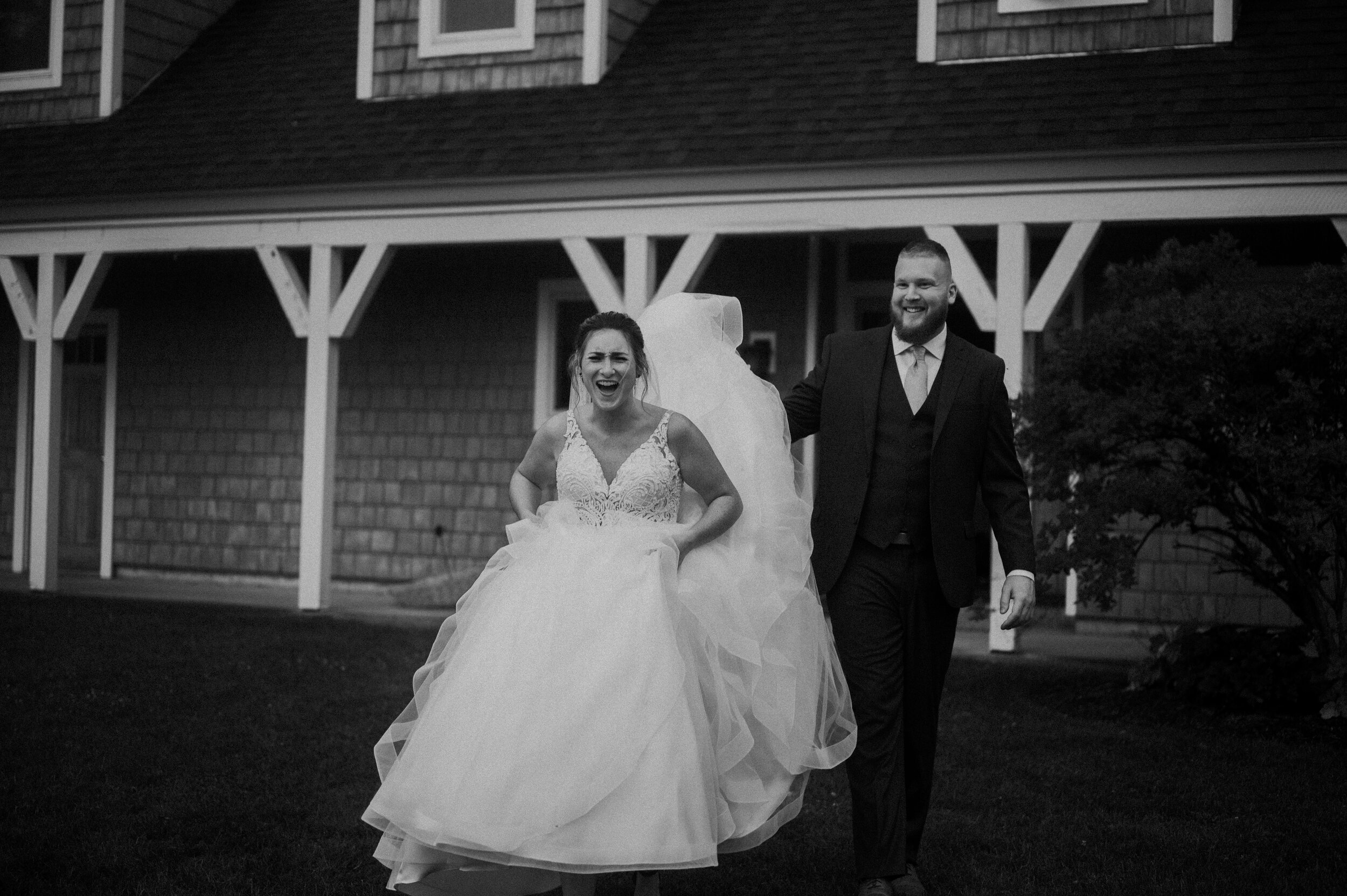 Stowe Vermont wedding photographer. Stowe Vermont elopement photographer. Woodstock Vermont wedding photographer 