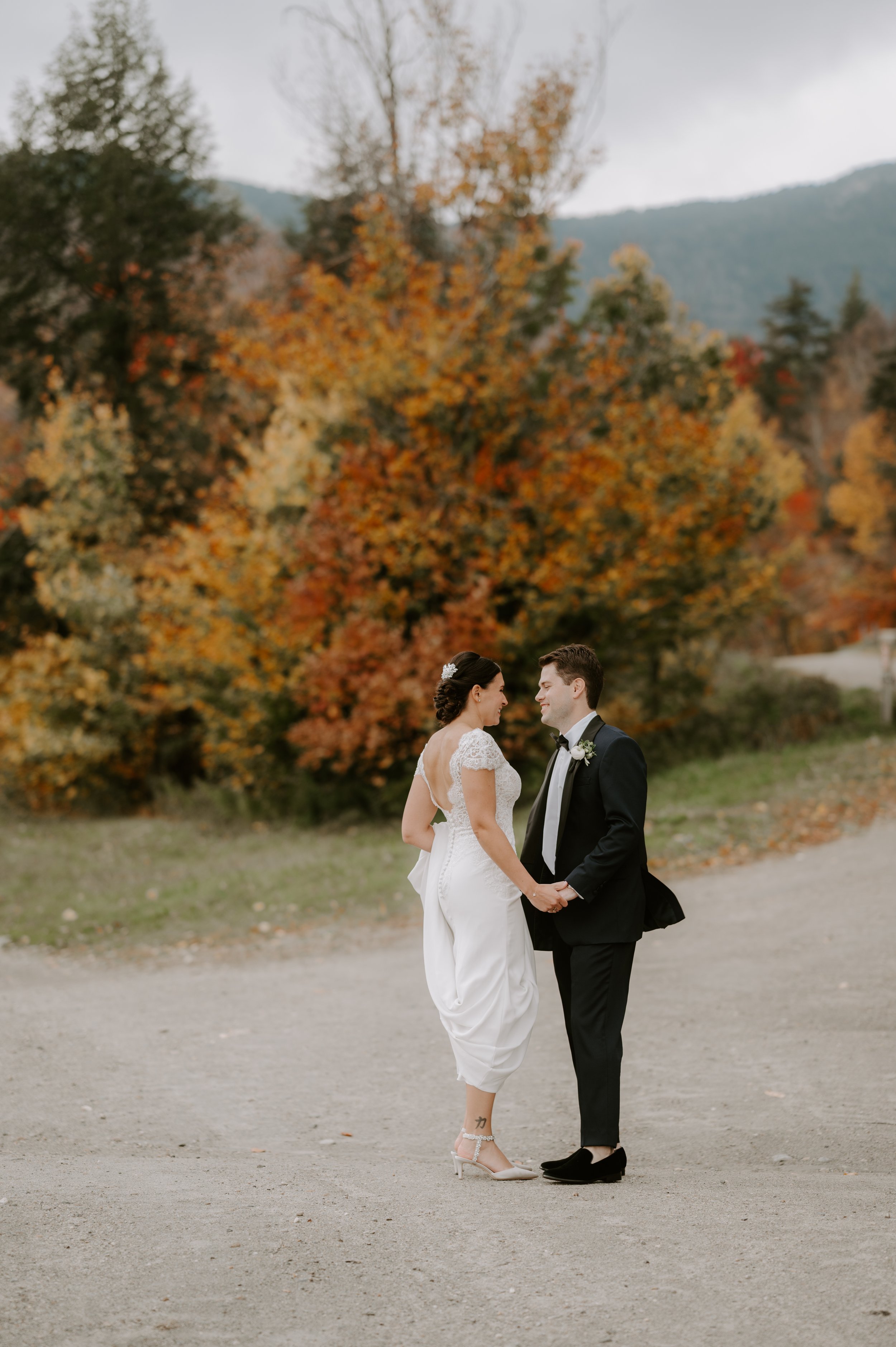 Vermont wedding photographer. Fall wedding at Sugarbush Vermont