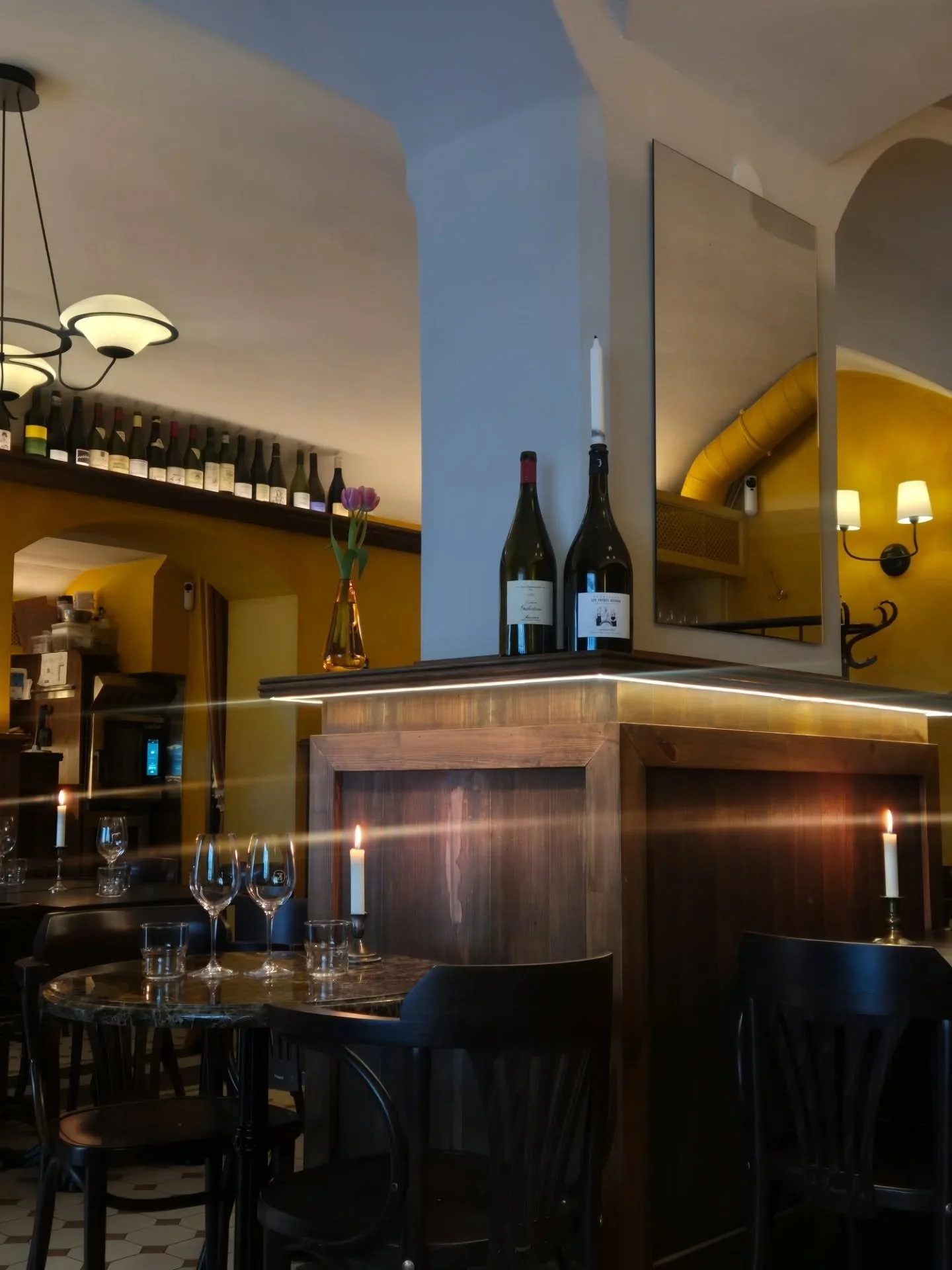 Hey friends! A reminder that we are open normally this week until Saturday always from 16:00 onwards 🐣✨ 

On Monday April 6th we are exceptionally closed 🥚