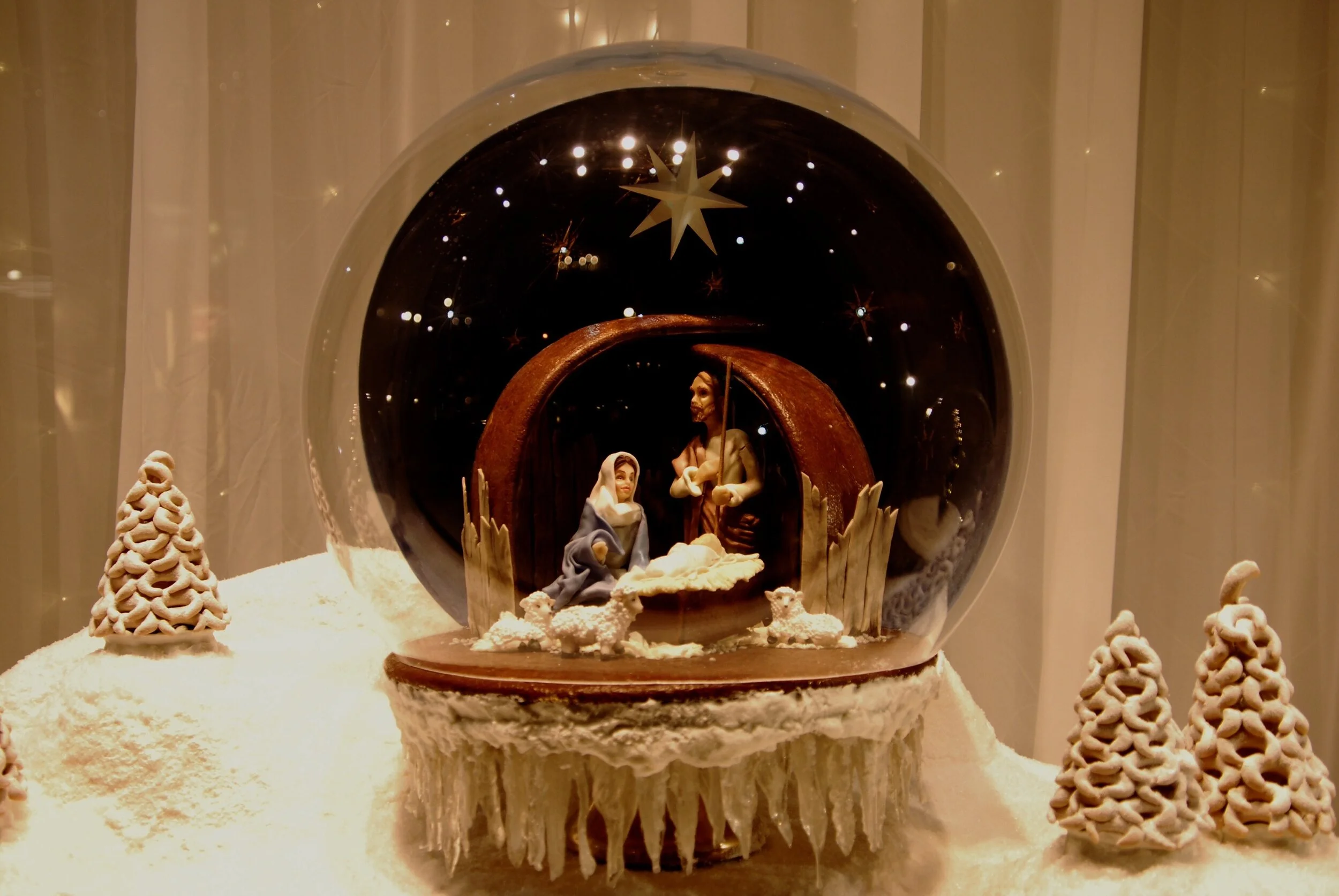 christmas snowglobe.jpeg