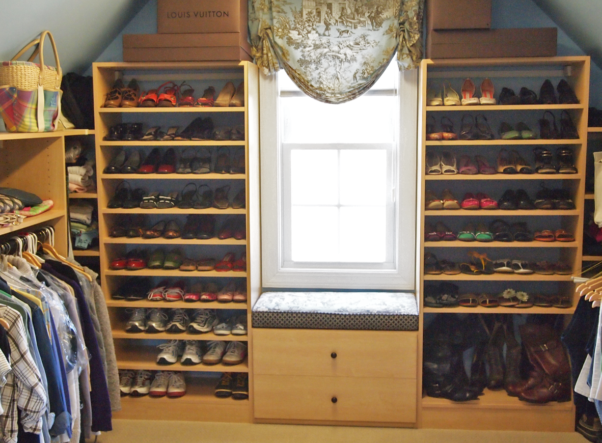 Slanted Shoe Shelf Closet Organizer: Display Your Shoes