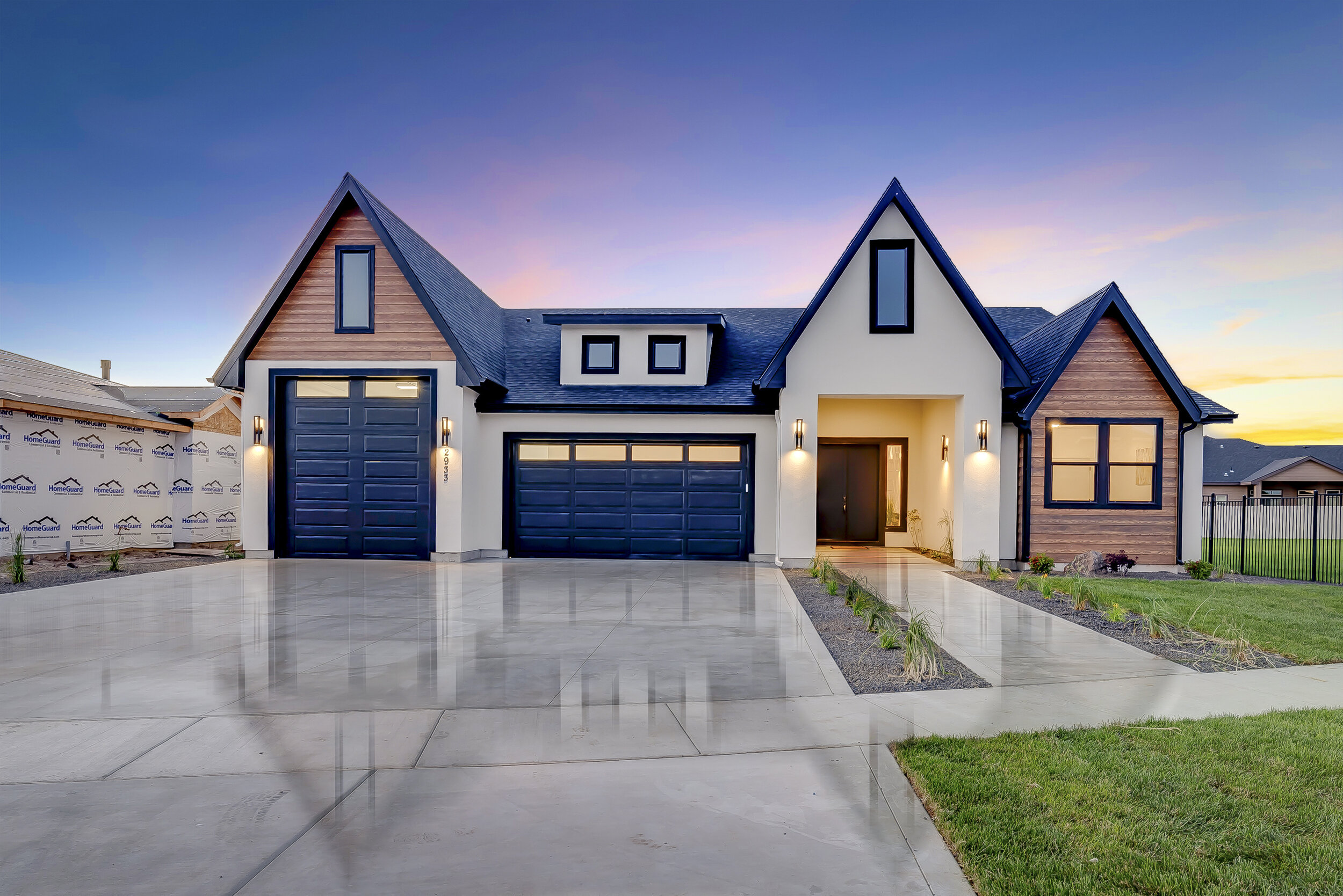 01-Front of Home.jpg