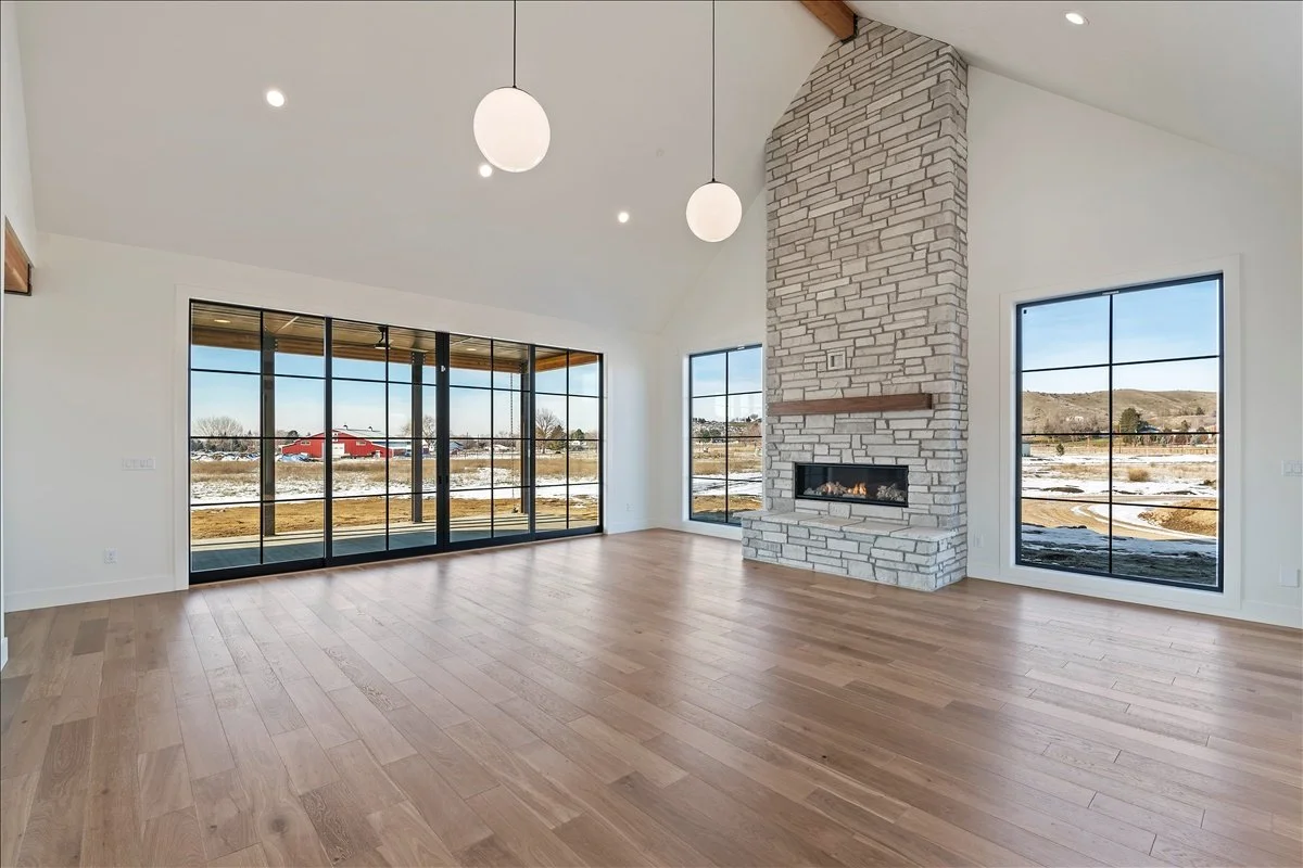 09-Interior View.jpg