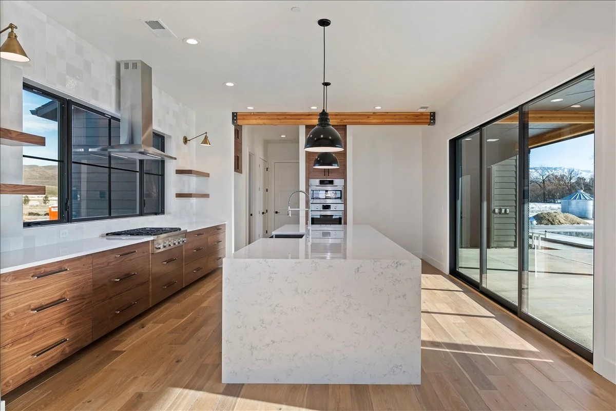 17-Kitchen.jpg