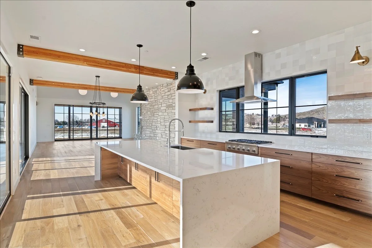 18-Kitchen.jpg