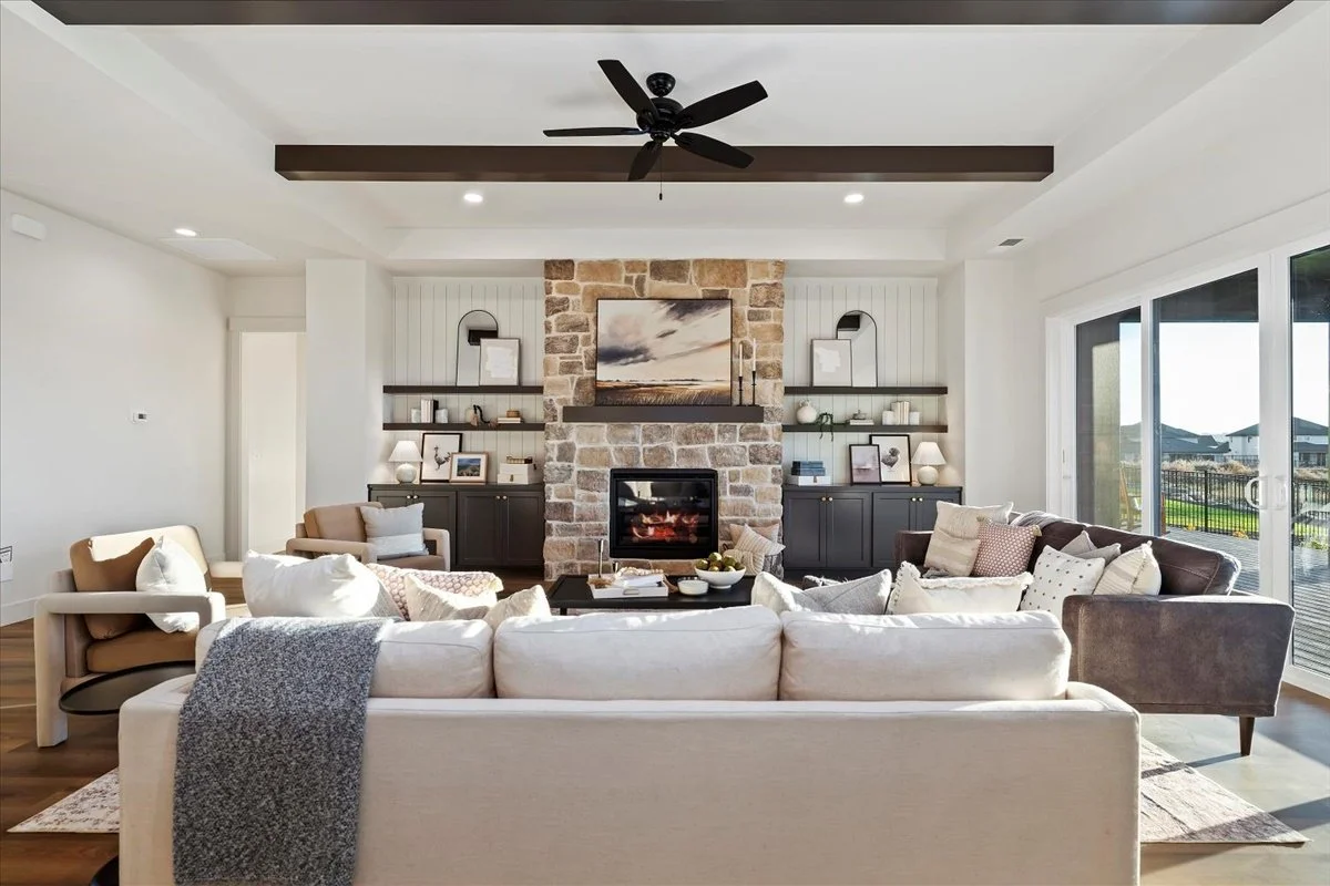 16-9793 S. Peregrine Falcon Ave_007.jpg