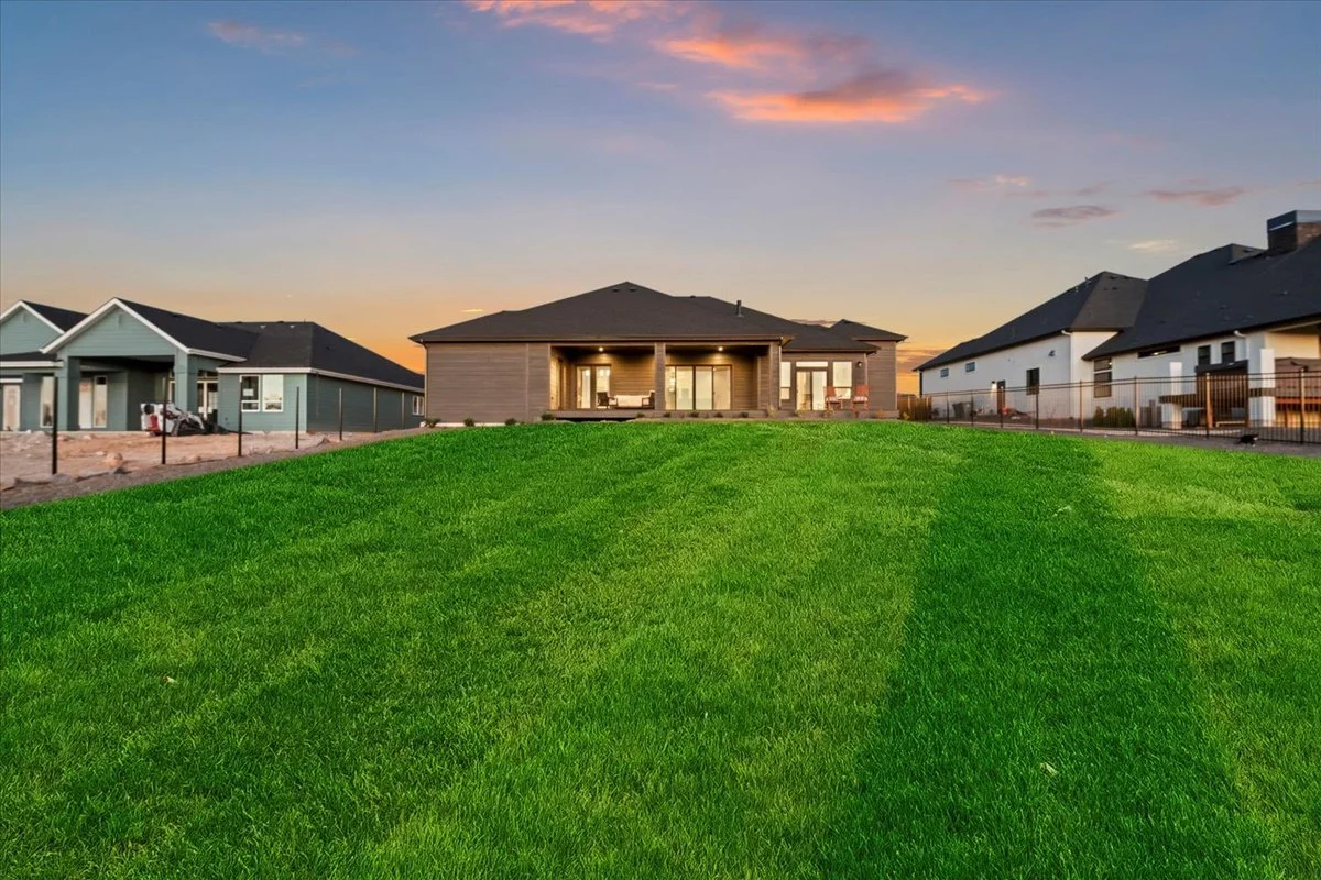 51-9793 S. Peregrine Falcon Ave_045.jpg