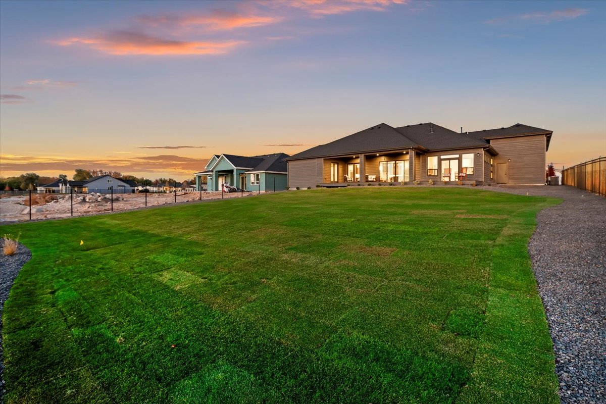 54-9793 S. Peregrine Falcon Ave_048.jpg