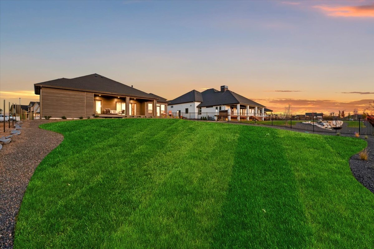 49-9793 S. Peregrine Falcon Ave_043.jpg