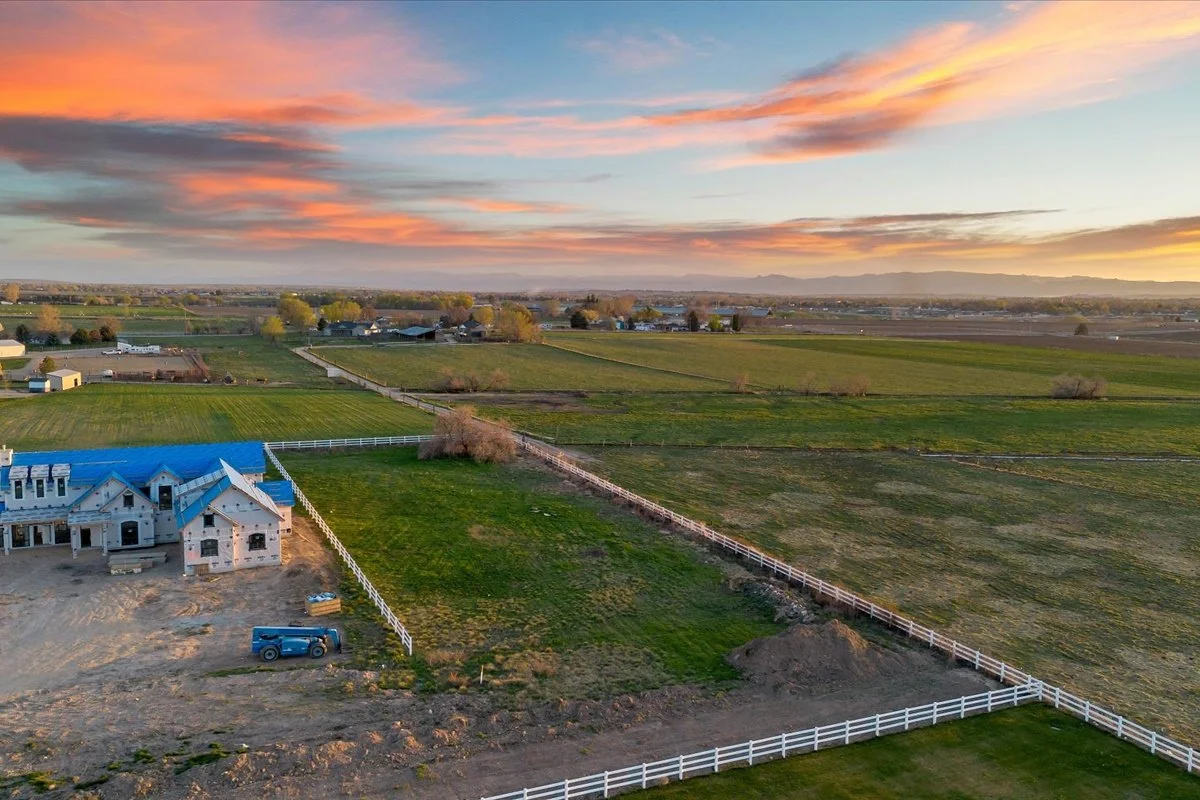 03-5909 E Greenhill St_008.jpg