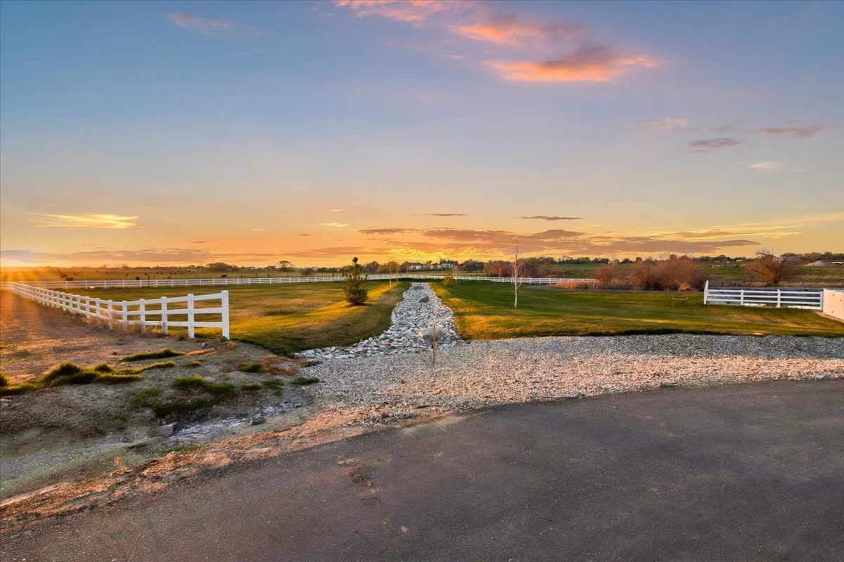 20-5909 E Greenhill St_003.jpg