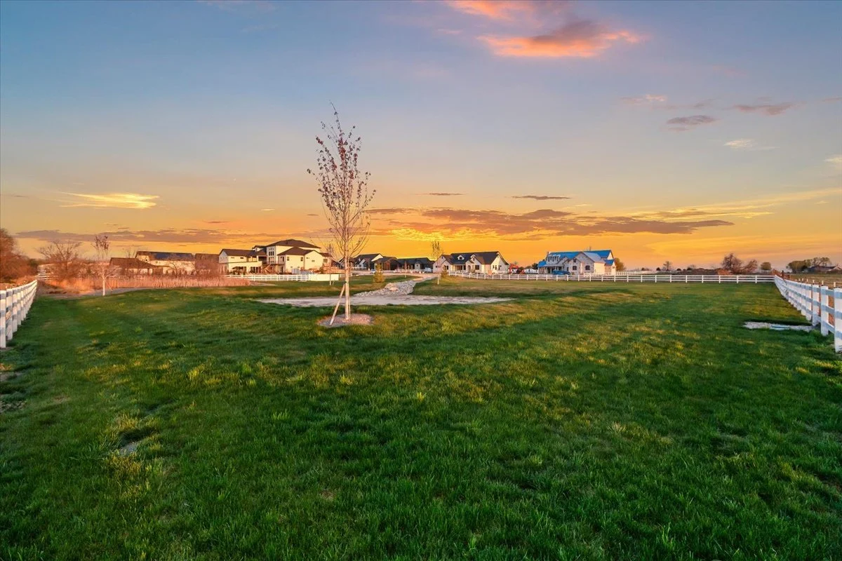 21-5909 E Greenhill St_004.jpg