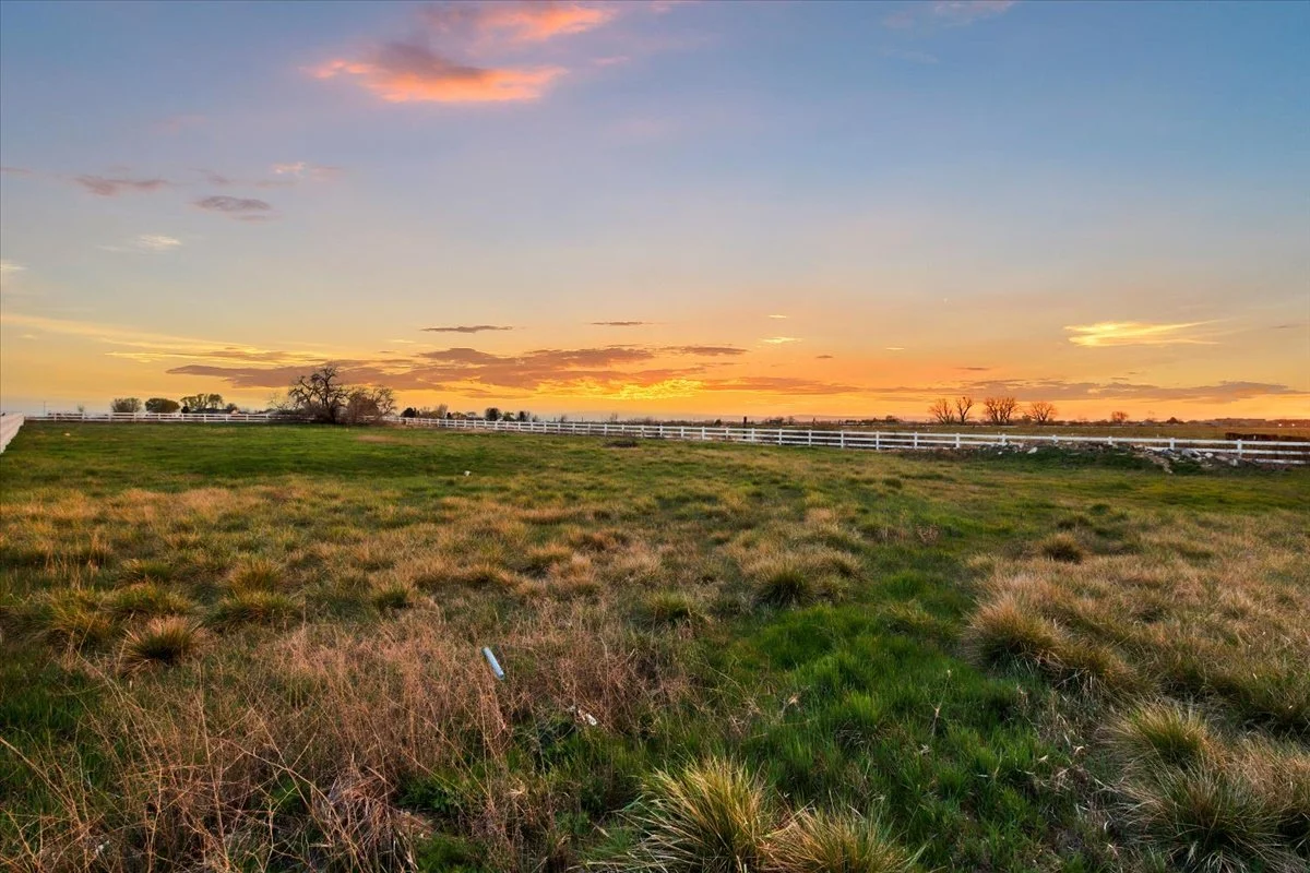 26-5909 E Greenhill St_009.jpg