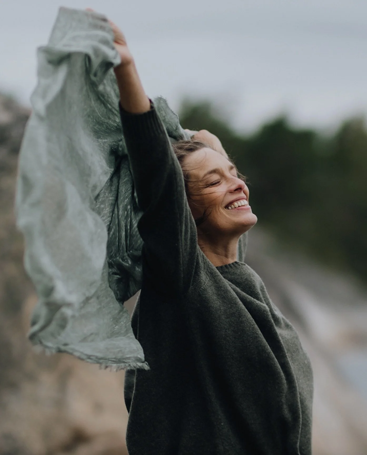 One spot has just opened up! Is that spot yours? H&auml;r, p&aring; &Ouml;sterby G&aring;rd utanf&ouml;r Eskilstuna, m&ouml;ter vi H&ouml;stdagj&auml;mningen med en klar intention, i djup meditation, kraftfull yoga och en massa &aring;terh&auml;mtnin