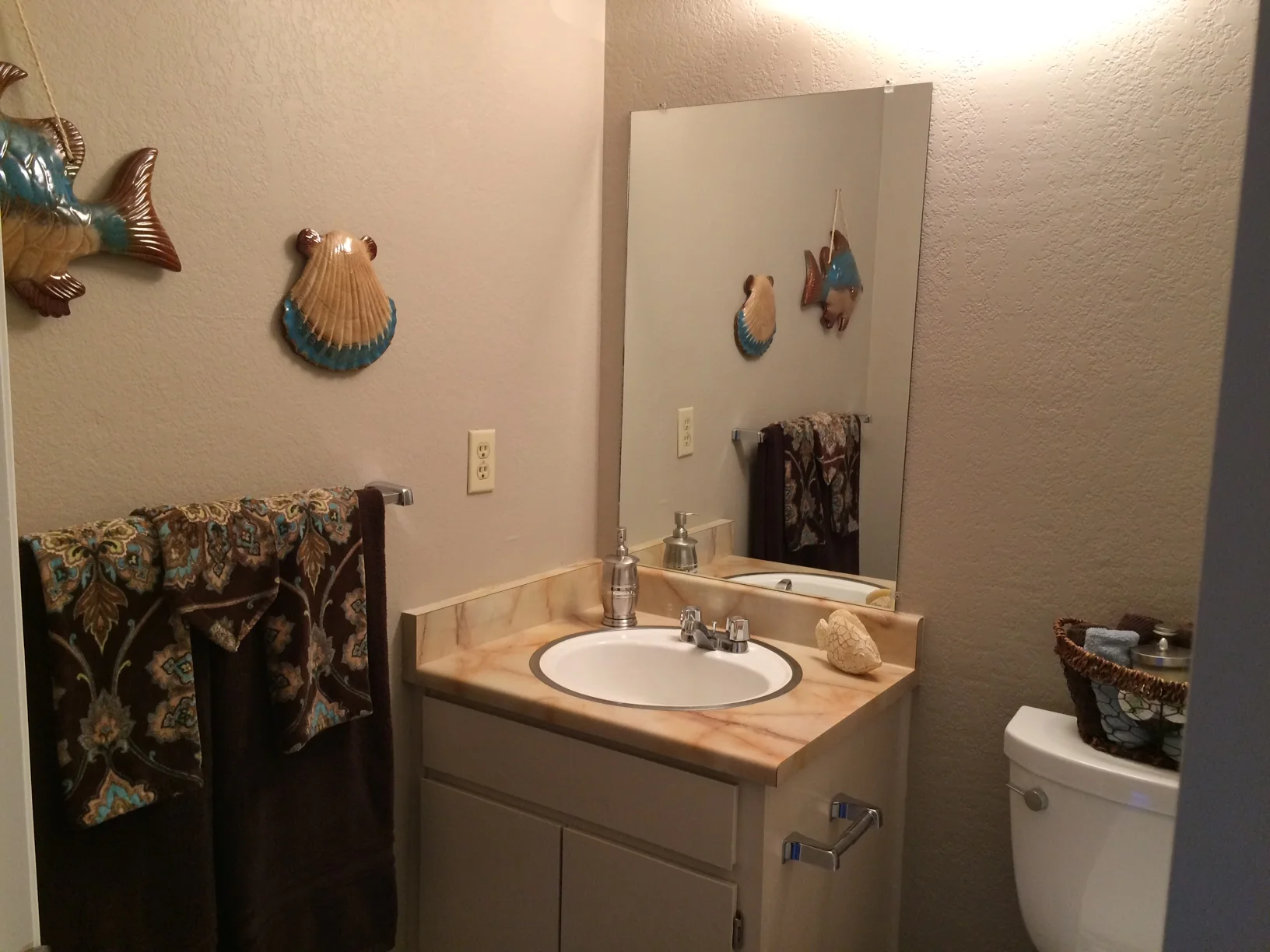 Hall bath better.JPG