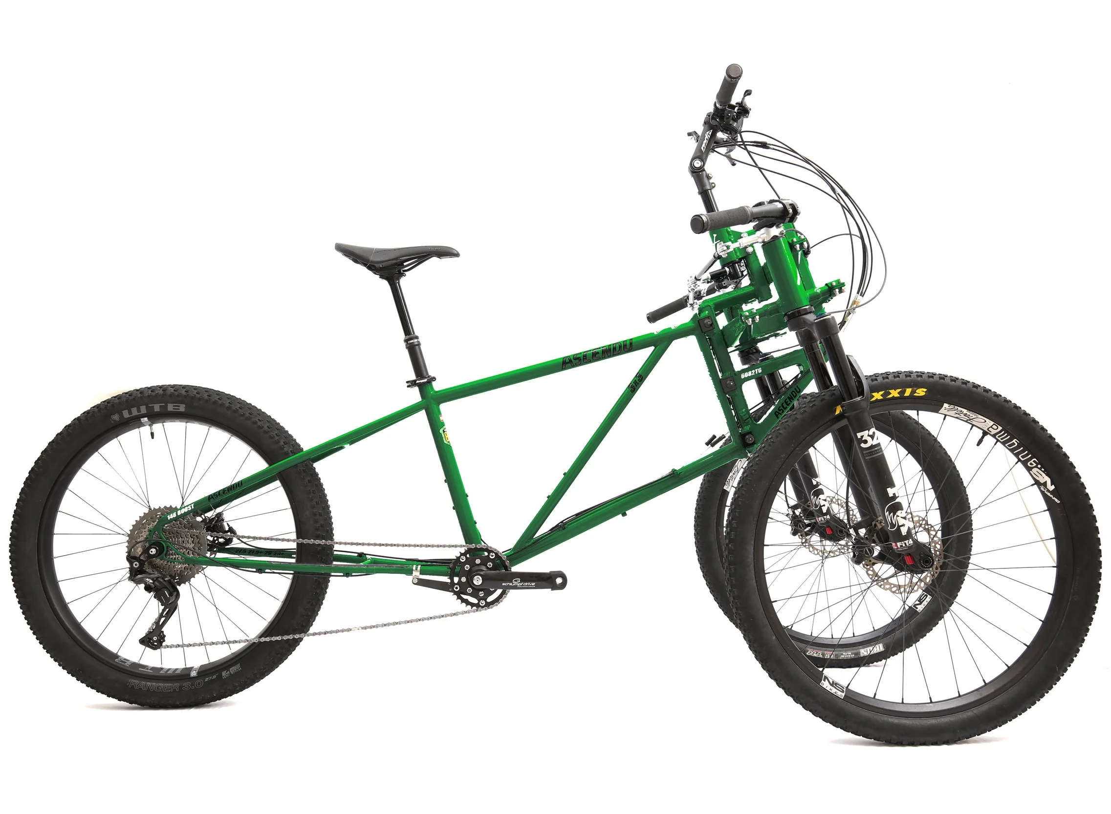 _14A8384+GREEN.jpg