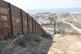 Mex Border.jpg
