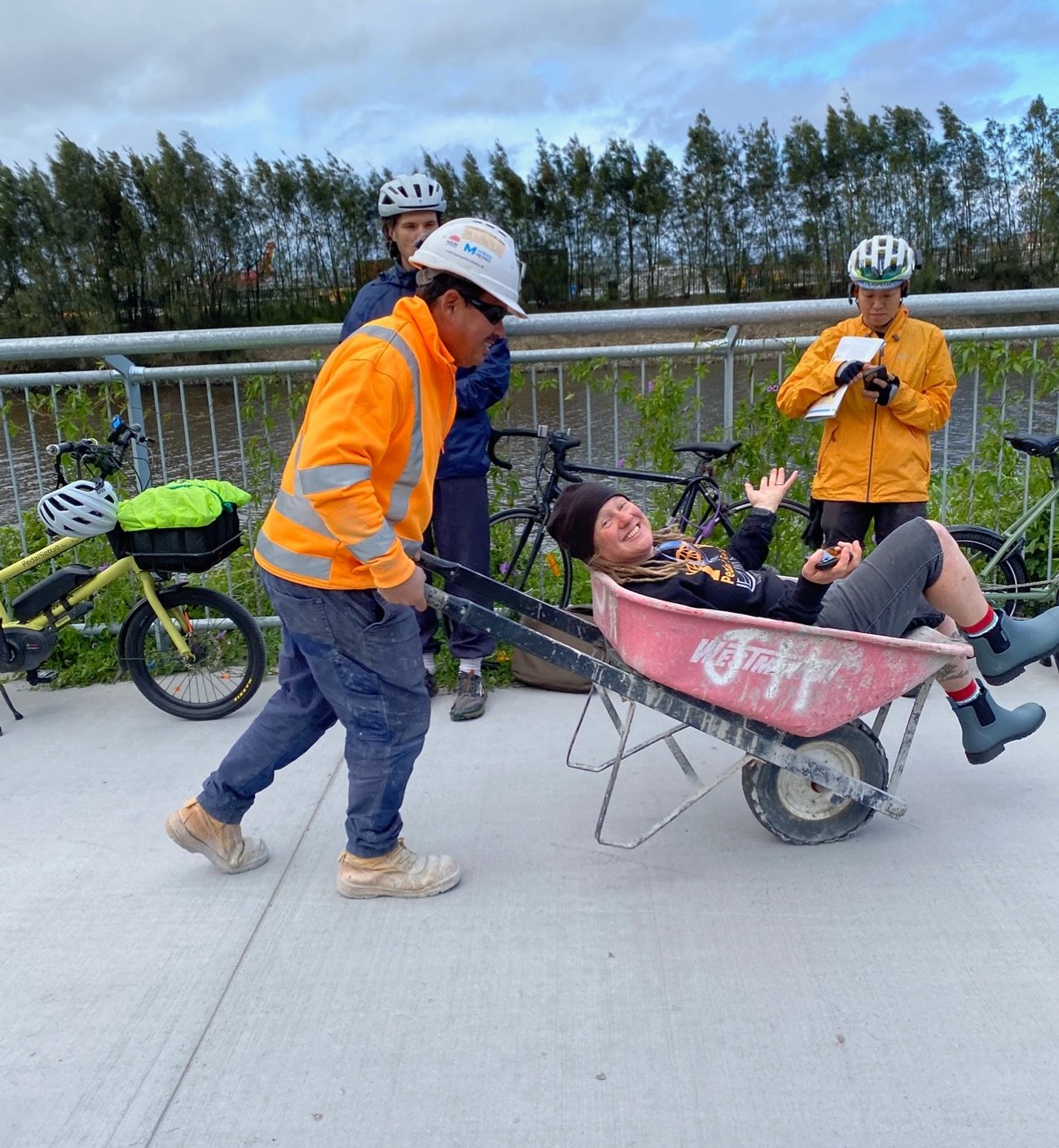 Thanks @cooks_river_alliance for capturing a moment and a peep inside our Guided Rides. Pedal Set Go encourages all forms of micro mobility, especially when it means making new friends and connecting to community. #sydneygateway
