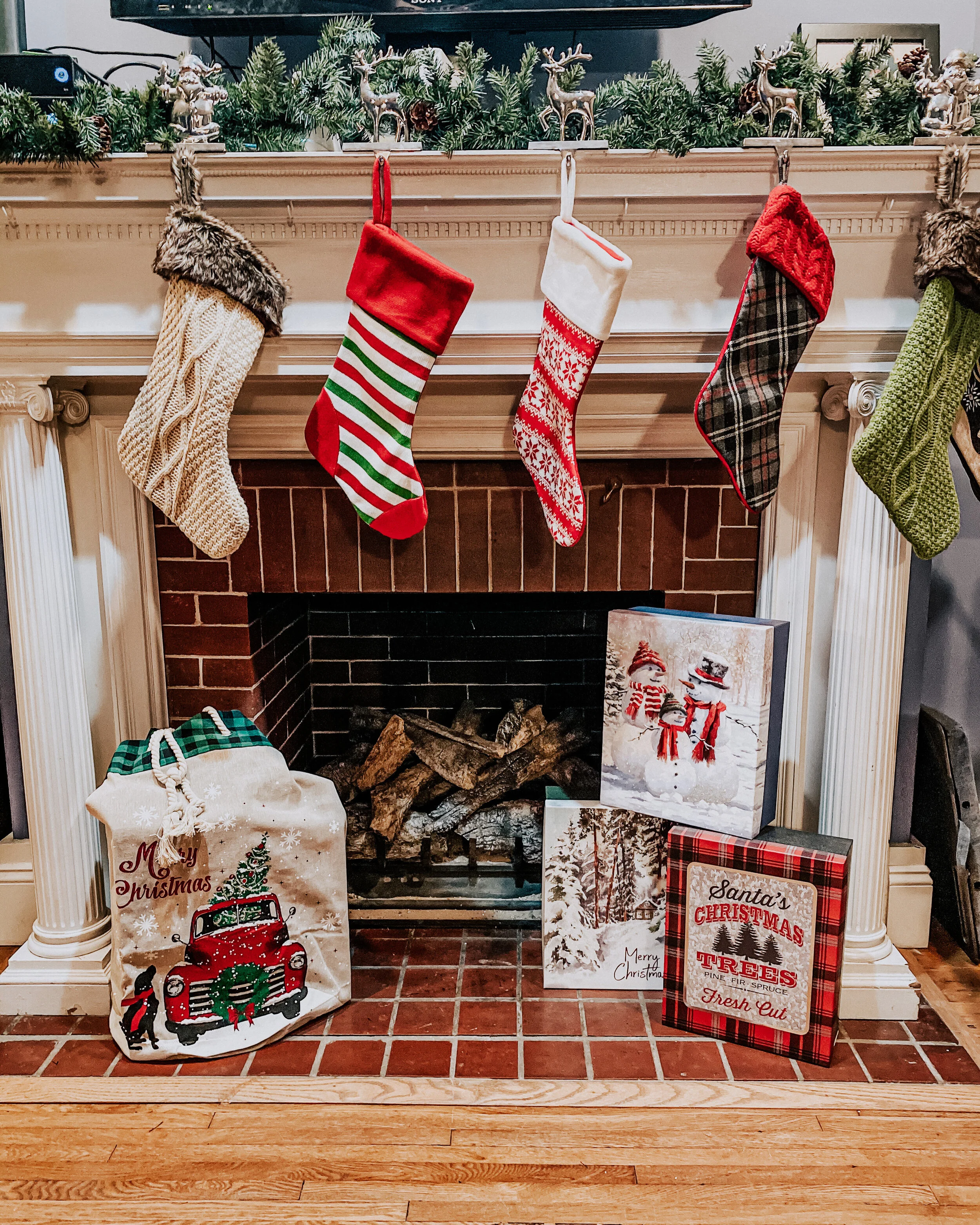 If These Floors Could Talk: Holiday Decorating