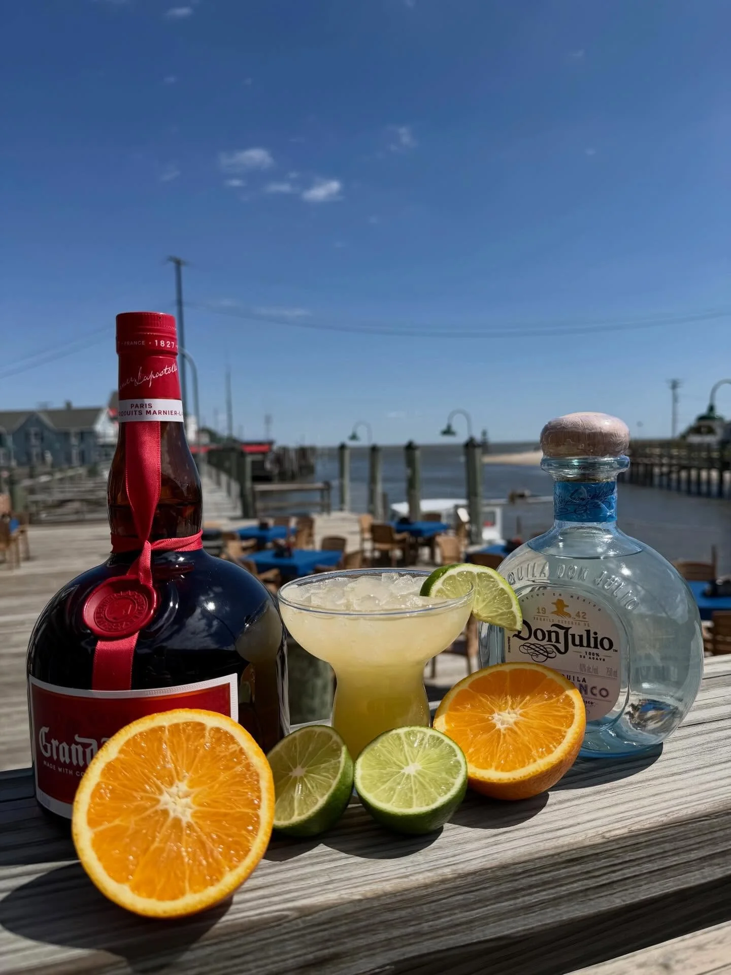 Happy Saturday!! It&rsquo;s a great day to have a Big Pete Margarita on the deck!! Come soak up some sun with us! ☀️🍋&zwj;🟩