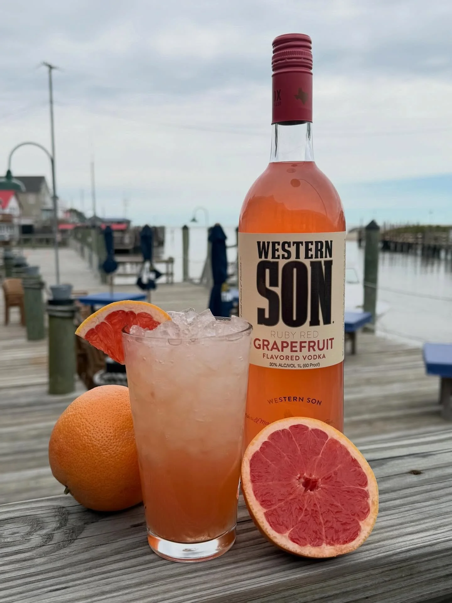 Grapefruit crushes have returned!!🍹 What&rsquo;s your favorite crush to get when you visit us? 🍊🍋🍋&zwj;🟩🍒