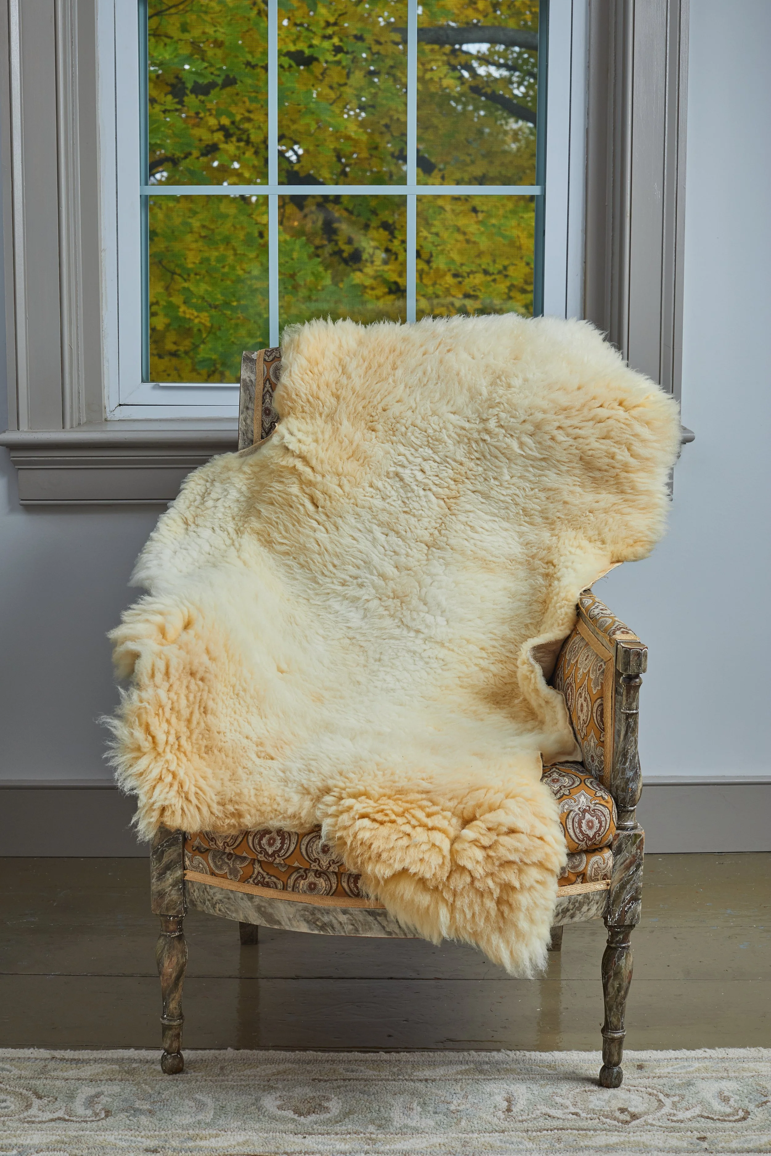 Sheep Pelt &amp; Blanket Sale