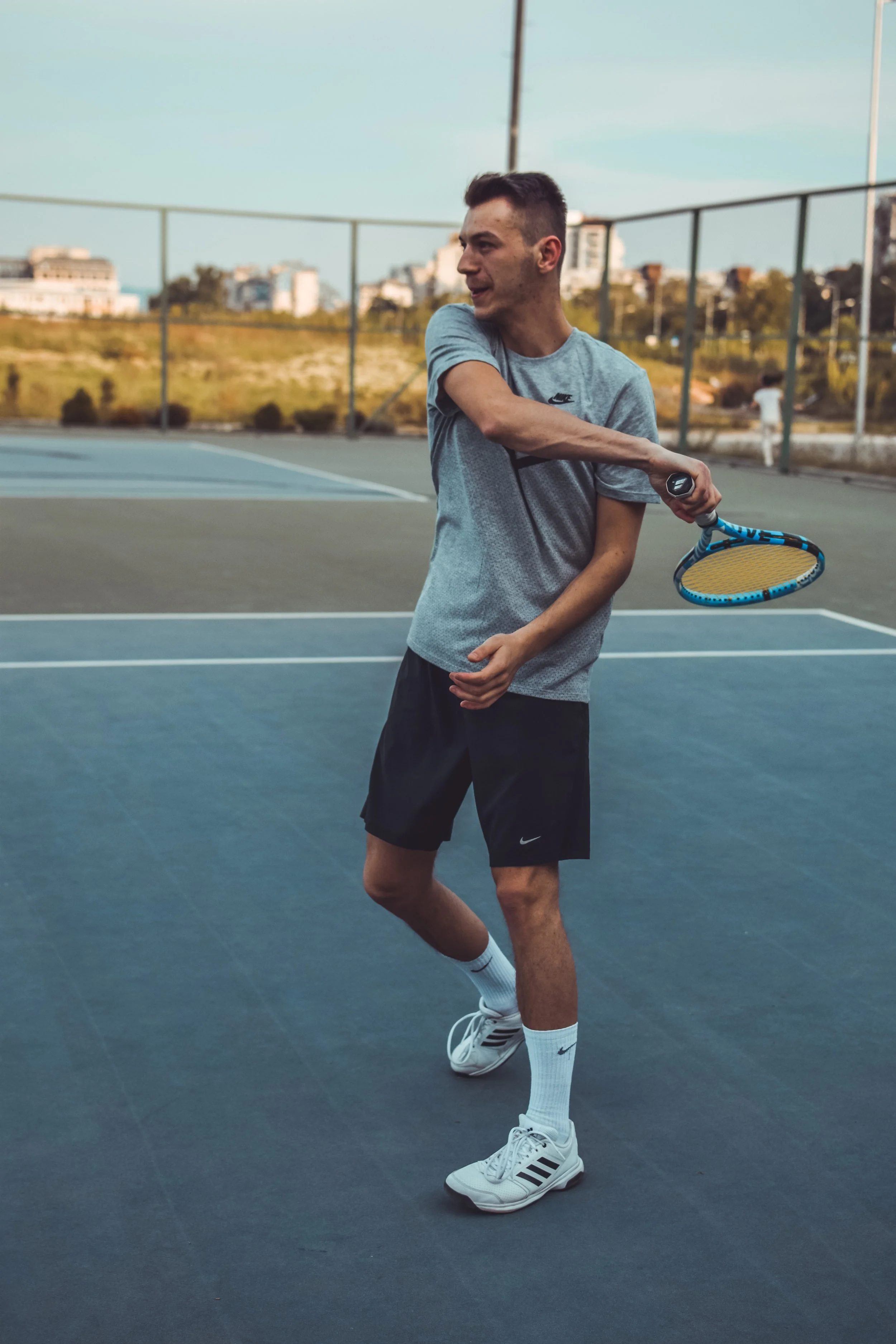 Common complaints of tennis players. Sore shoulders, tight backs, rolled ankles, sore elbows, hips that don’t move, muscle strains. But what can I do about it?
