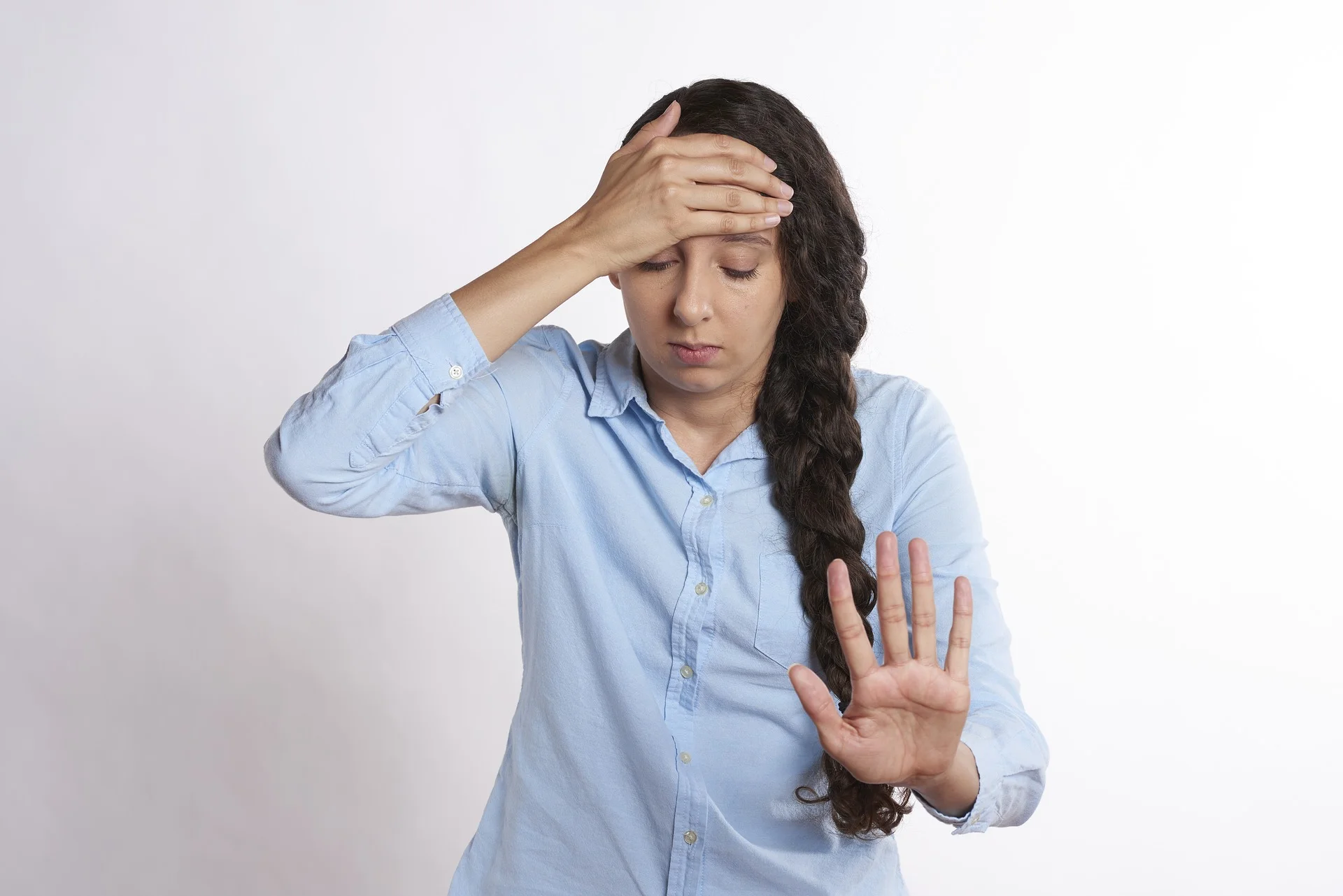 5 common headaches - did you know that there is more than one type of headache? Which type do YOU suffer from? How do they  each differ and what can you do about them? 