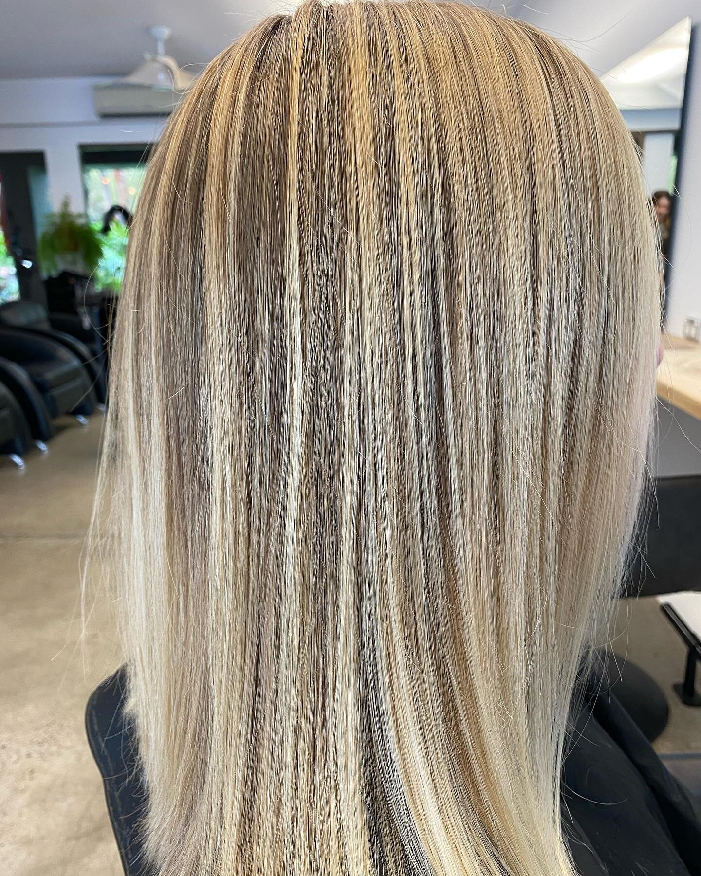 Fresh clean blonde 💕 @hazelan hair by @shannonlloyd_mint