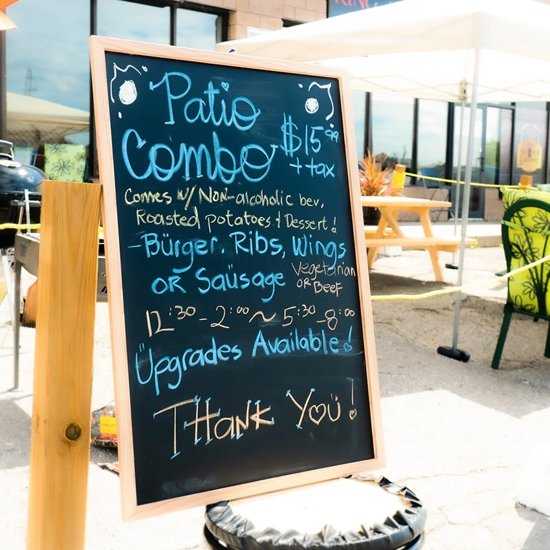 👀 Have you spotted our Patio Combo yet? For $15+tax you can get a full meal and hang out on our patio! Come get y'all j&uuml;ice (and main and side)! #WhatsNewWednesday #DrinksandDragonsCafe #TheHungryMoon #mmmmmmmpatiocombo #localeats #localbusines