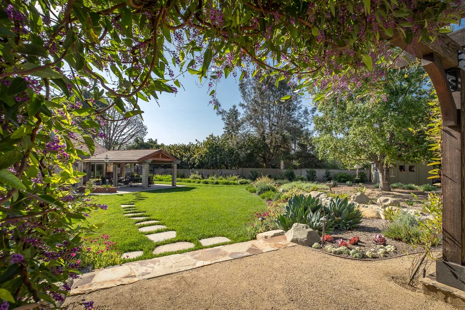 1921 San Onofre Drive-59.jpg