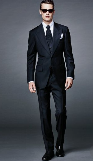 NAVY BLUE TAILORING TAKES CENTER STAGE AT NYFW 2019