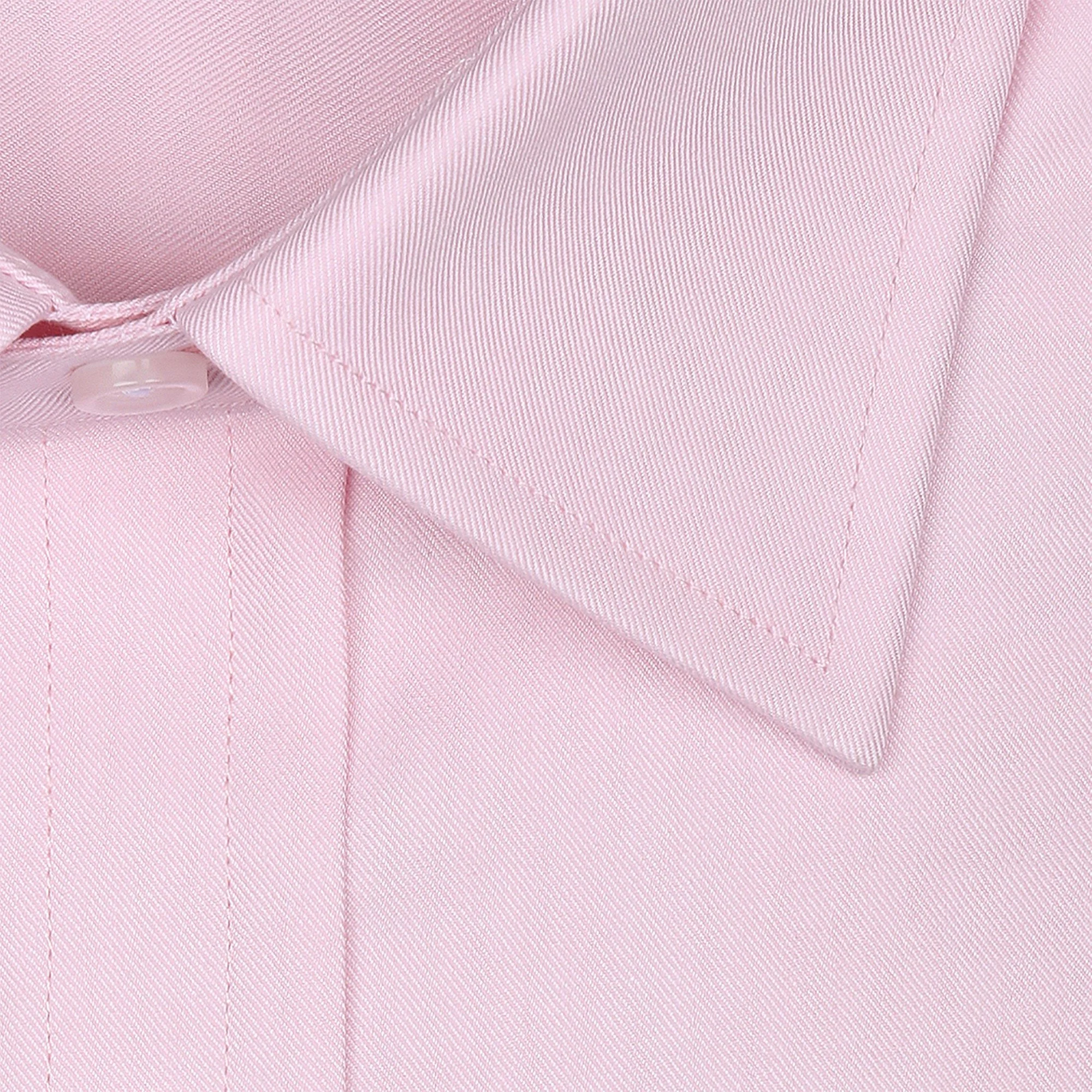 3616650-close-up-collar.jpg