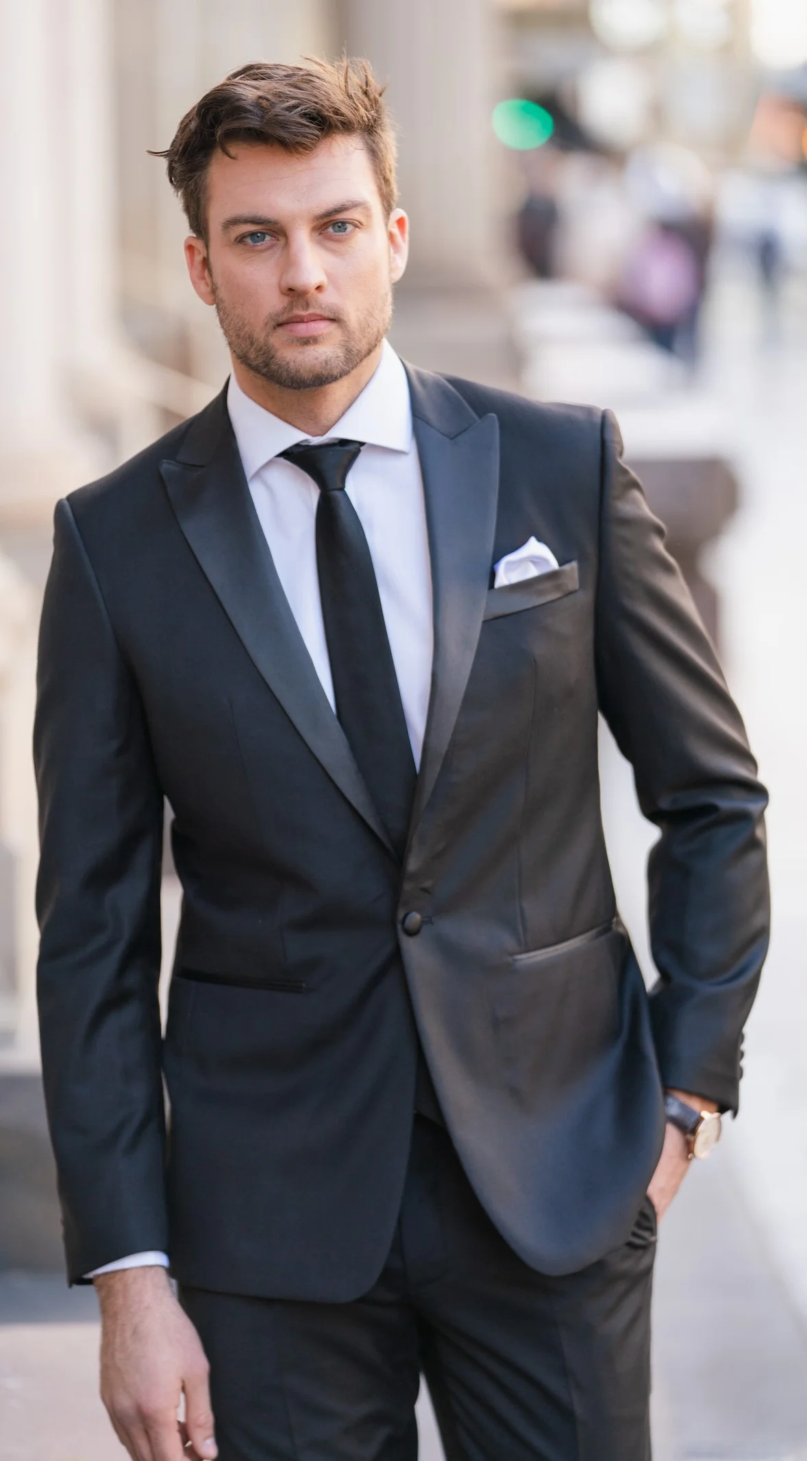 peak lapel dinner suit