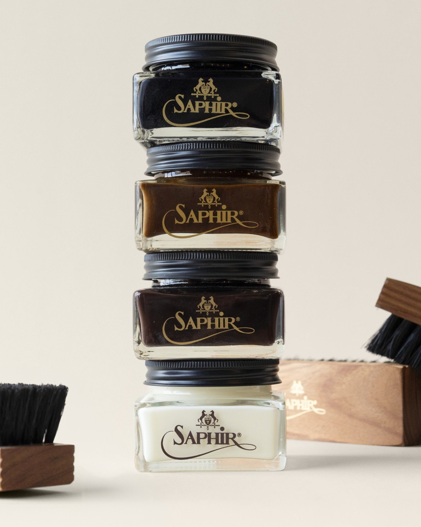 Saphir Oiled Leather Cream is specifically designed for oiled and greased leathers, such as Chromexcel, delivering deep conditioning and protection.