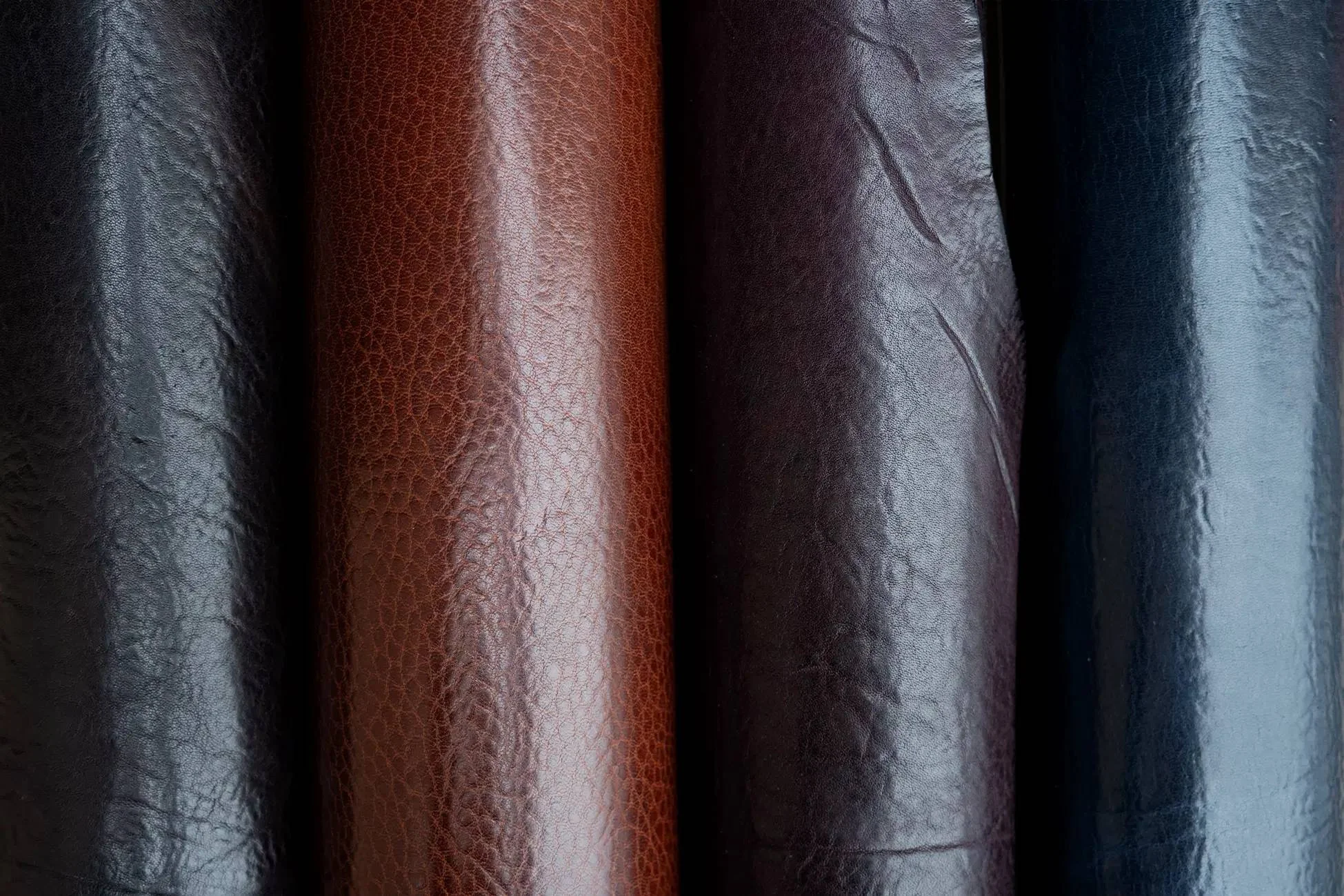 ゆうさん様 TRION TRUNK Horween Horse Leather GREEN HORWEEN ASPEN HORSE (DHF) LEATHER - 2.0/2.2mm – A & A Crack