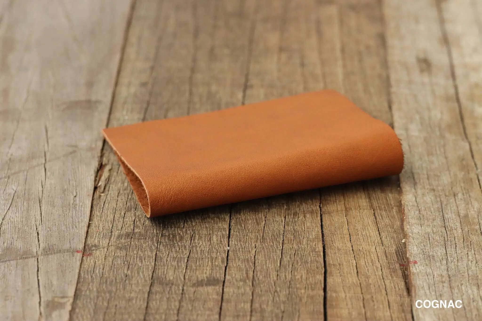 Arazzo Capri Upholstery Leather in Cognac