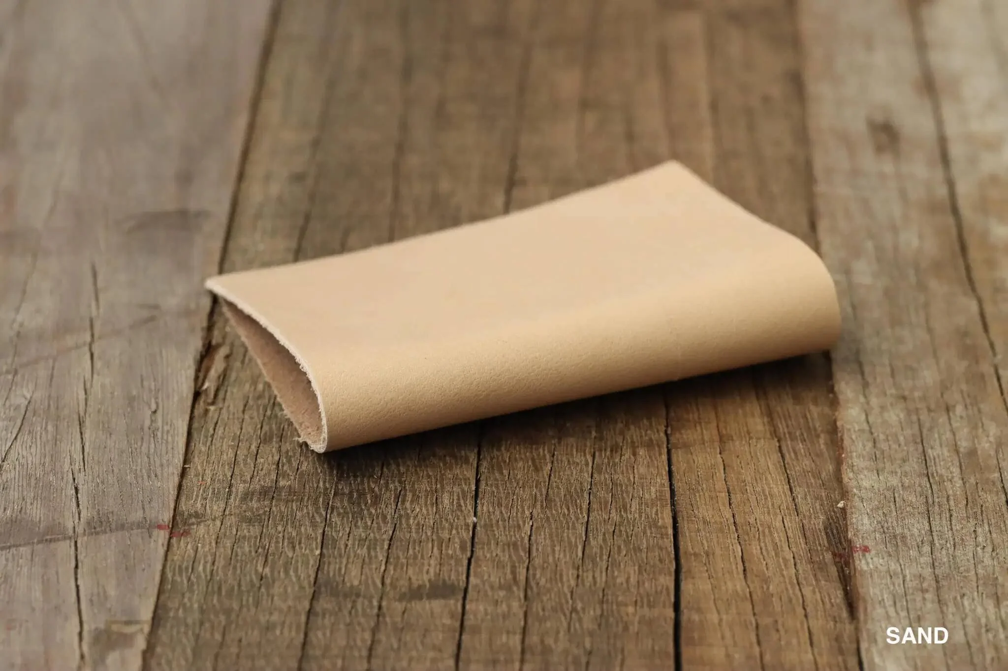 Arazzo Capri Upholstery Leather in Sand