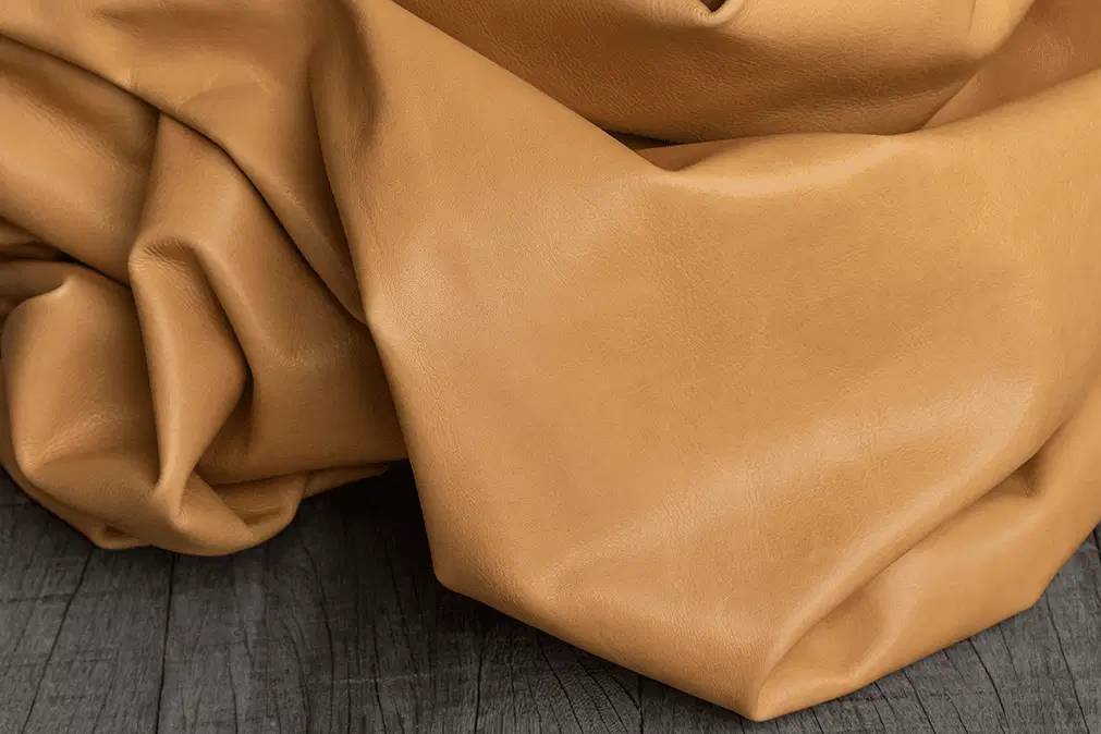 Arazzo Capri Upholstery Leather in Beige, Folded