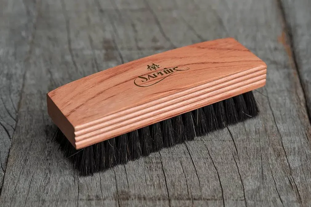 Saphir • Brush