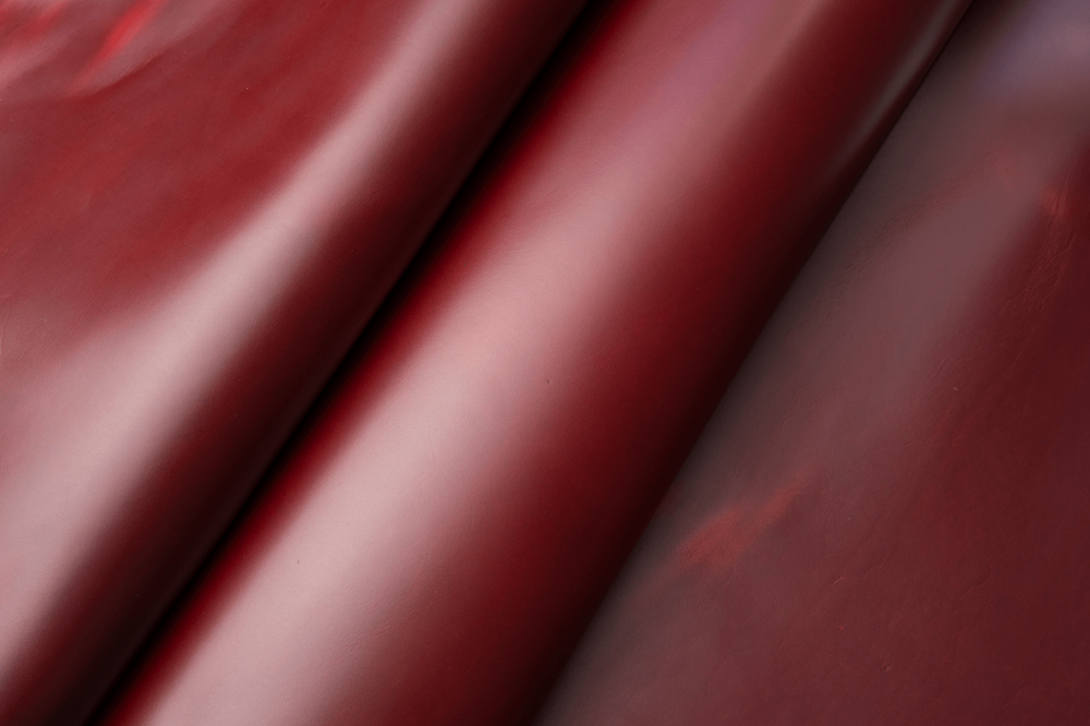 洋蘭　Den.MaroonStar'Cavalier' Horween Lollipop Red Cavalier | The Tannery Row | Leather Distributor