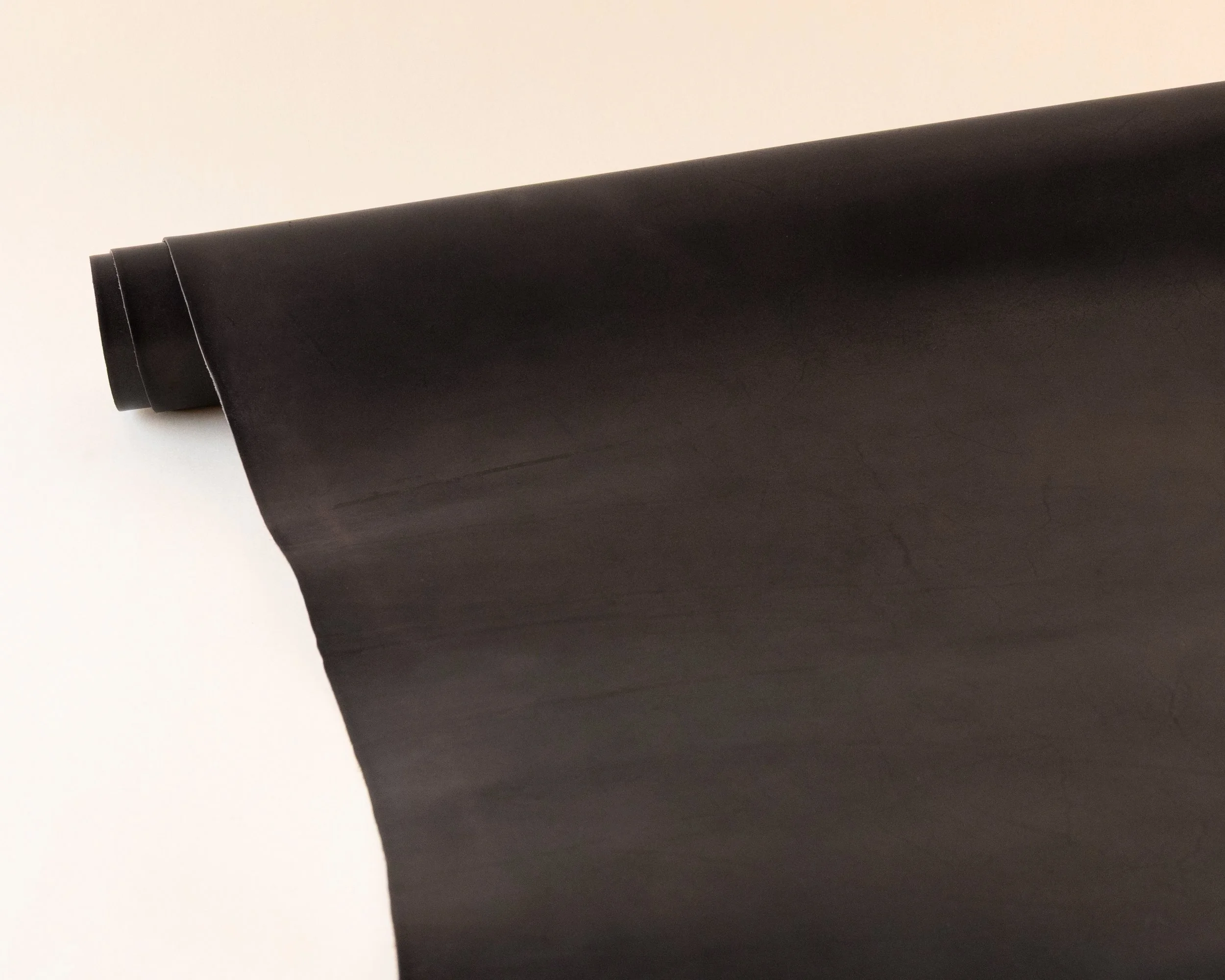Horween • Charcoal Tea-Core Cypress 3-4 oz