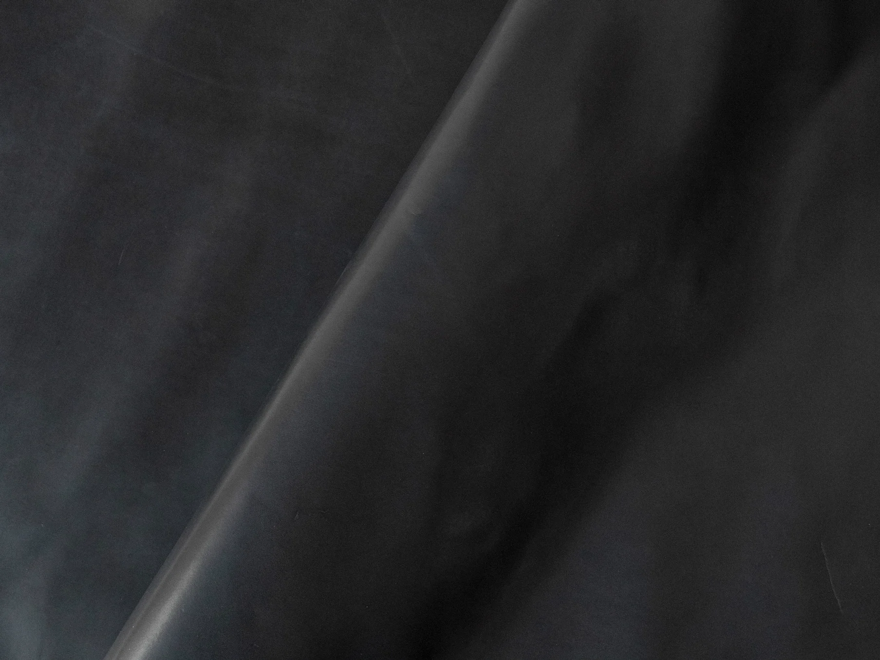 Atlantica_Etrusco_Nero_Swatch2.webp (Copy)