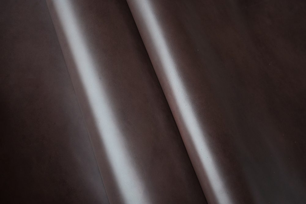 洋蘭　Den.MaroonStar'Cavalier' Horween Color 8 Cavalier | The Tannery Row | Leather Distributor