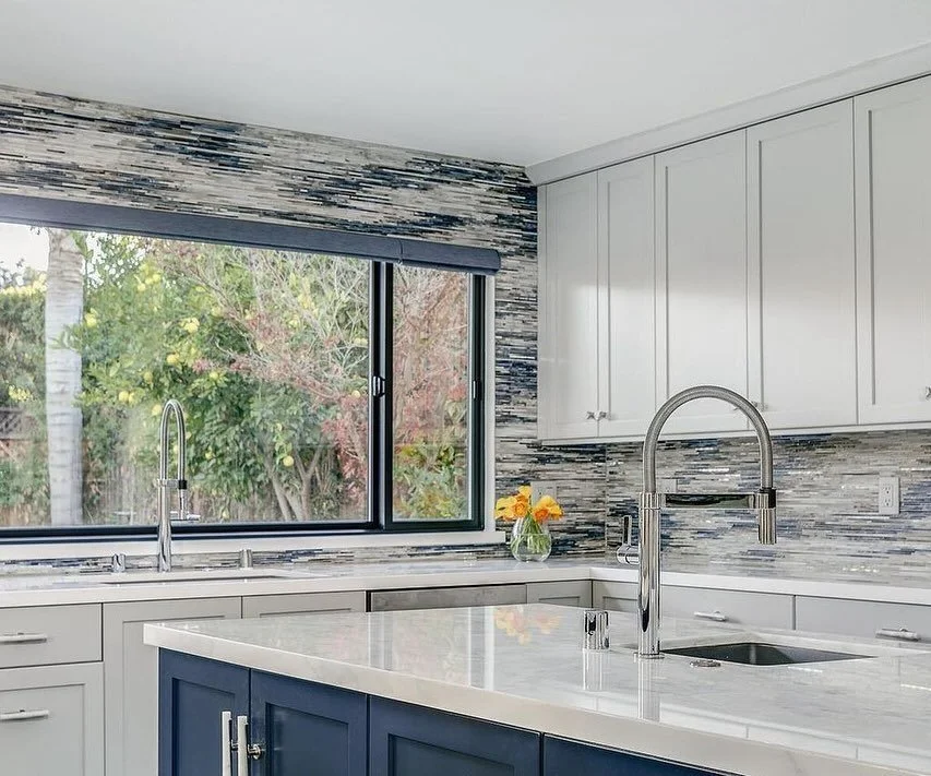 Happy Tile Tuesday! Elevate your space with the perfect tiles for your kitchen or bathroom. From vibrant backsplashes to classic white tiles, explore a world of design possibilities. Your style, your choice! #TileTuesday #HomeDesign #VersatileTiles #
