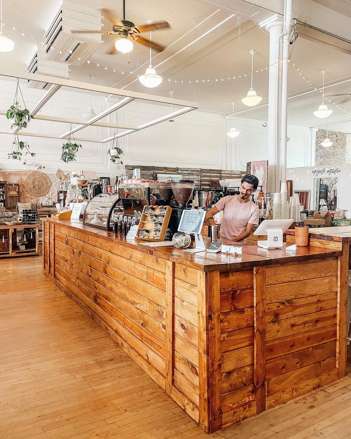 Remember when I posted that our plan was to close for like 2 weeks and get everything moved and changed around and be done with it? 
.
And then the snowpocalypse happened and all plumbers were instantly busy for months? 😫 
.
Well GUESS WHAT?! We fin