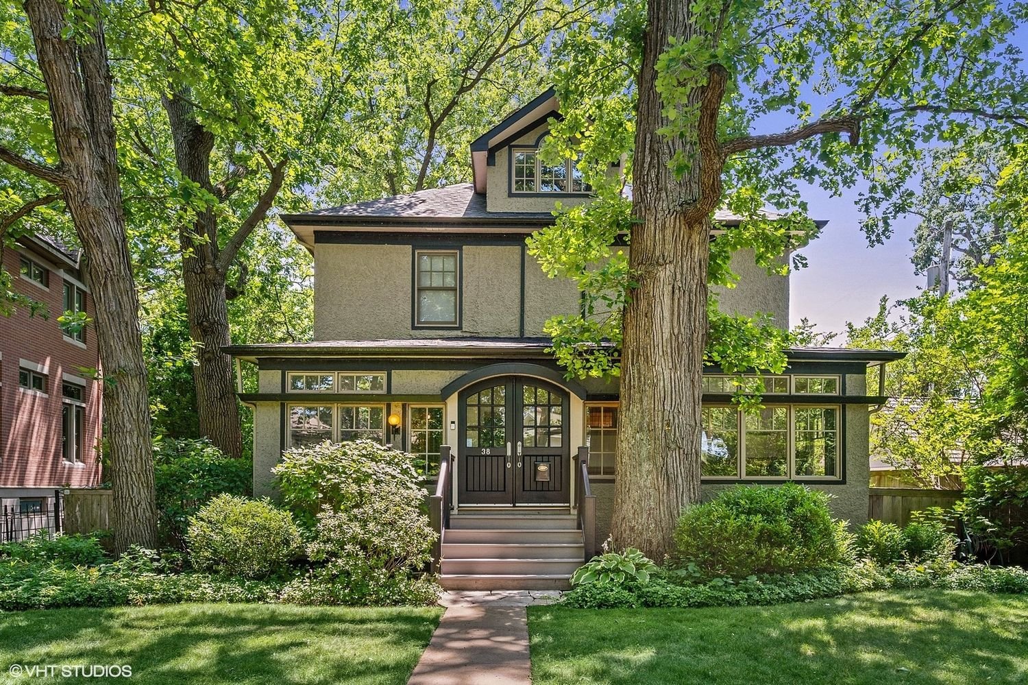 38 Crescent Pl, Wilmette*