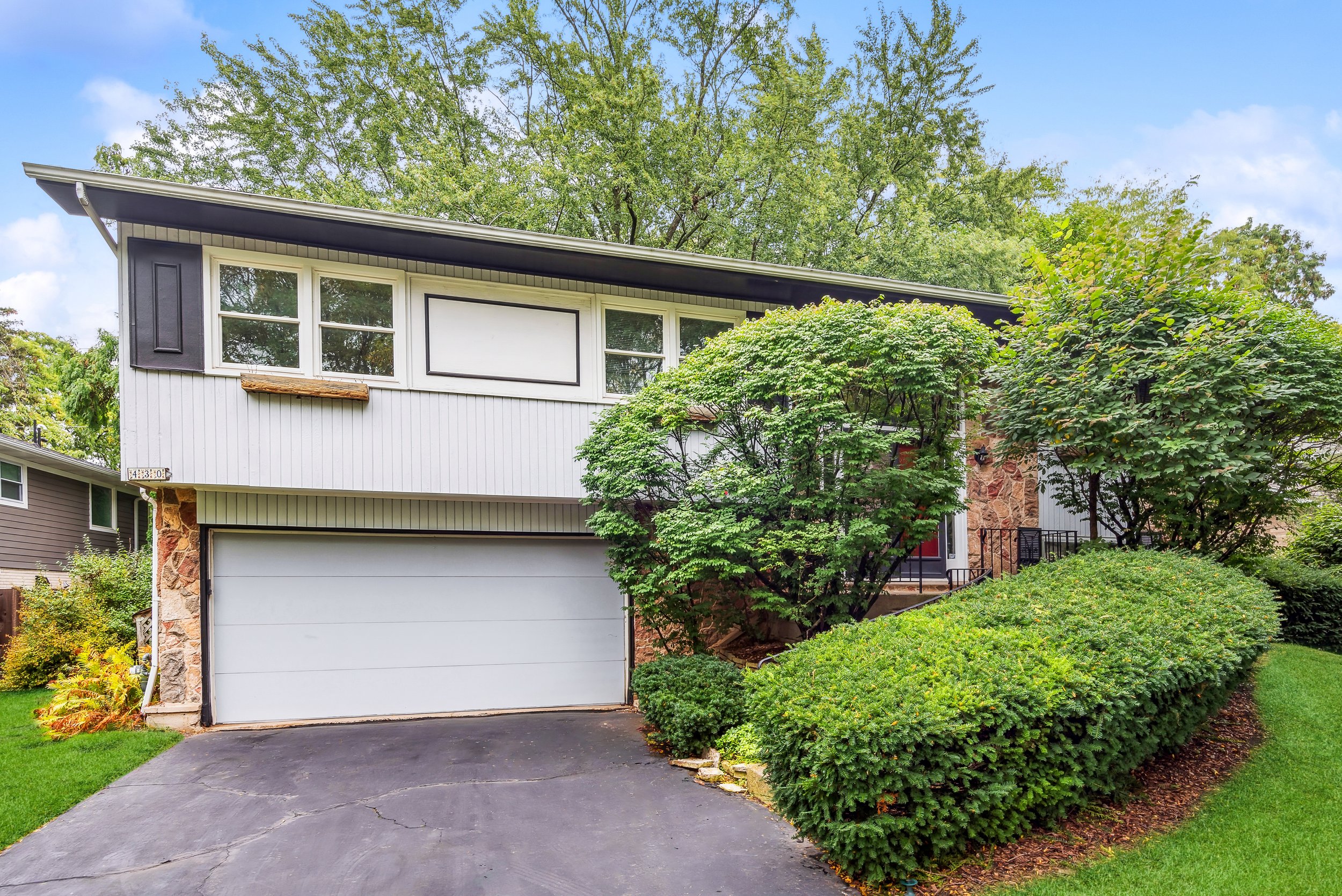 430 Sandy Ln, Wilmette